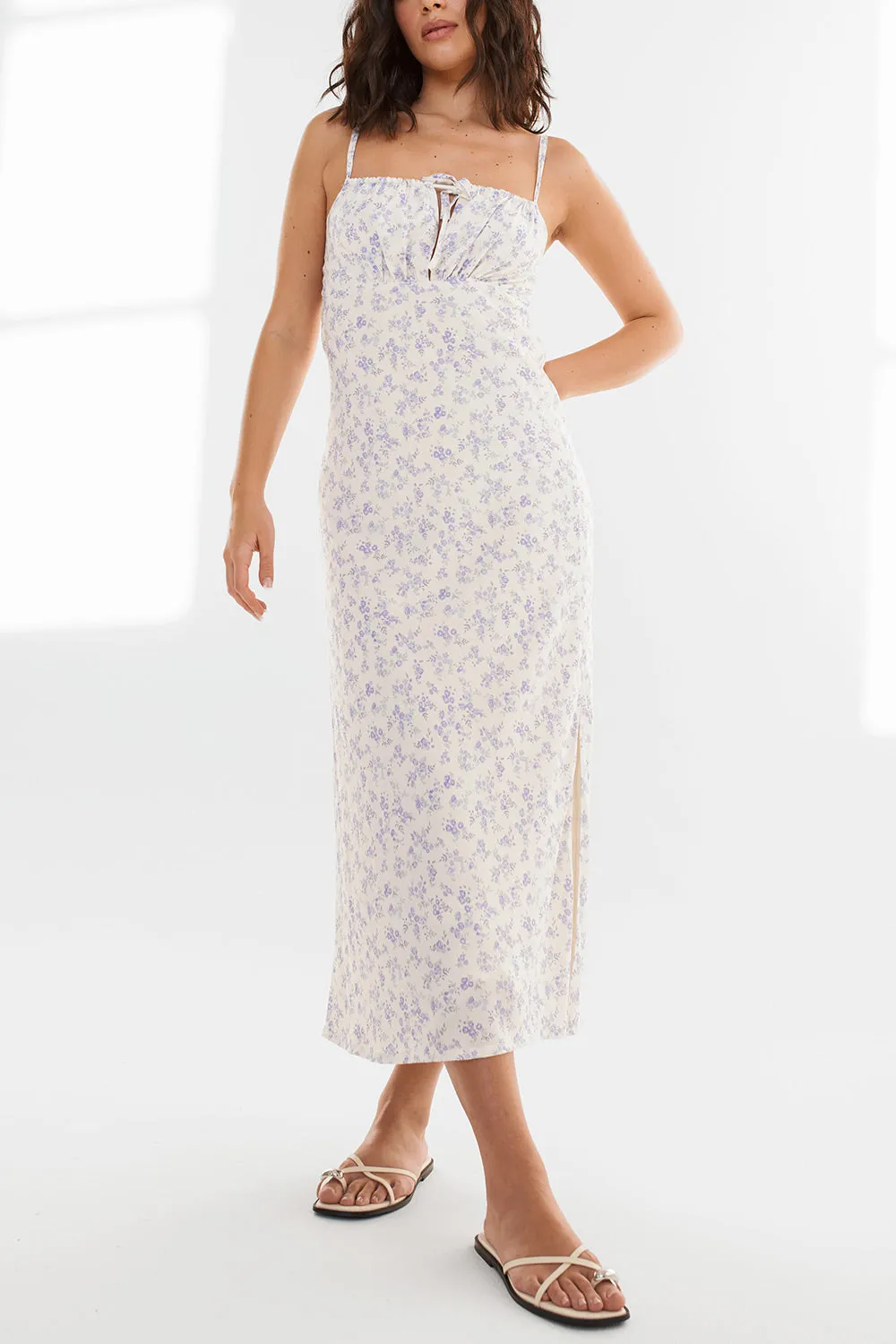 Madelyne Floral Blue | Floral Midi Dress with Slit by Dailystory Montreal sold by Boutique 1861