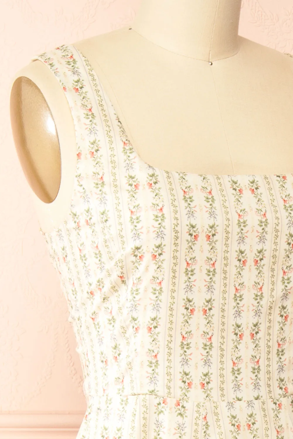 Lyrael | Midi Dress with Vintage Floral Pattern sold by Boutique 1861 product image thumbnail 4