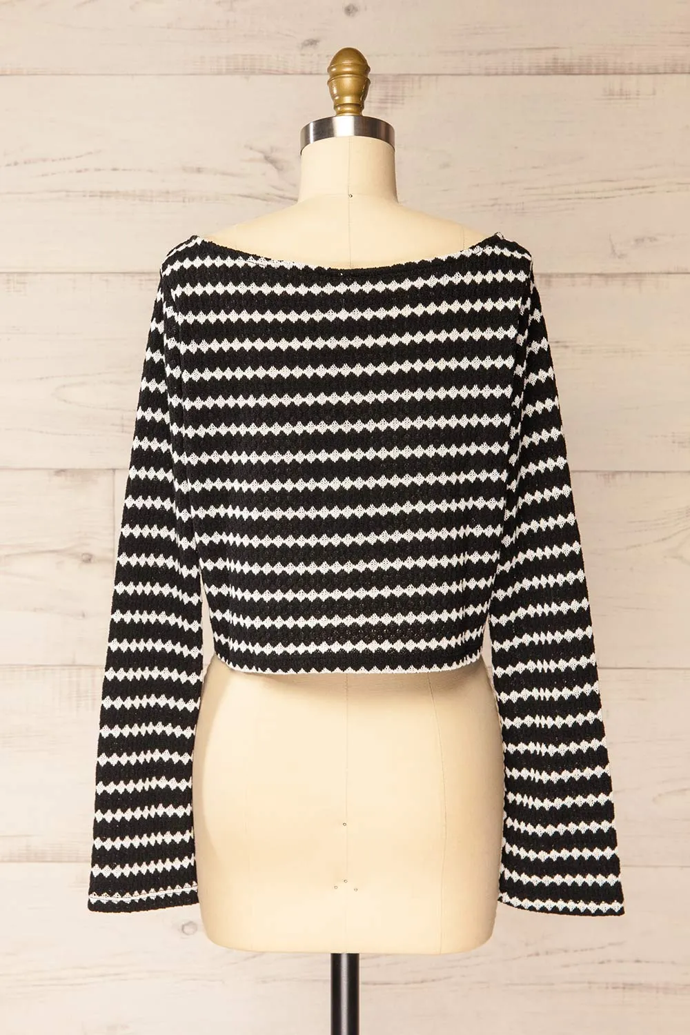 Haumi Black | Cropped Diamond-Patterned Knit Top sold by Boutique 1861 product image thumbnail 5