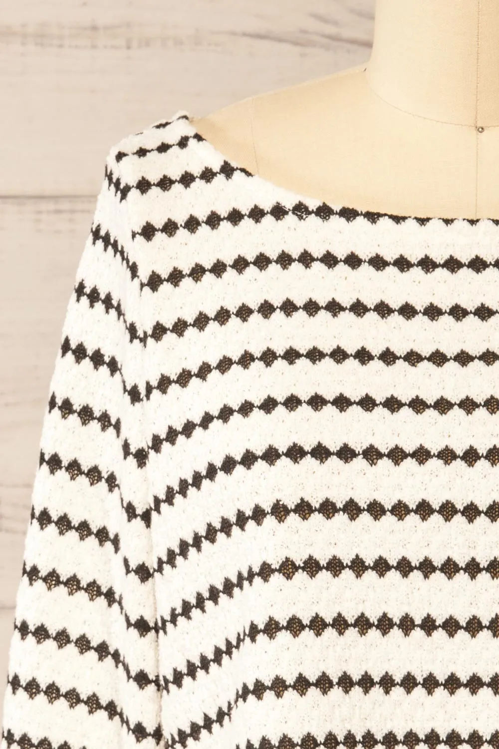 Haumi Ivory | Cropped Diamond-Patterned Knit Top sold by Boutique 1861 product image thumbnail 2