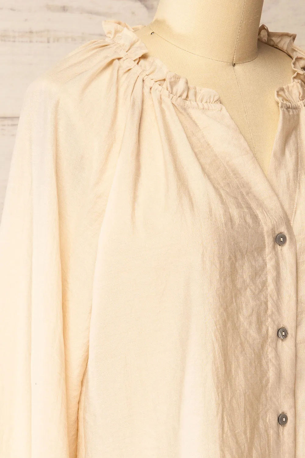 Bologna | Ovesized Faux Linen Blouse sold by Boutique 1861 product image thumbnail 4
