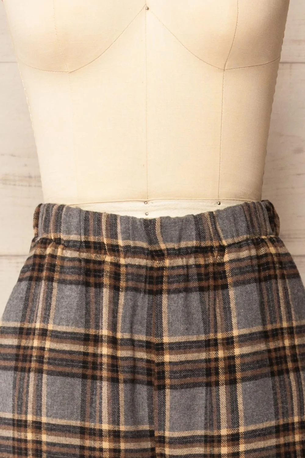 Machermo | Plaid Wide Leg Pants sold by Boutique 1861 product image thumbnail 3