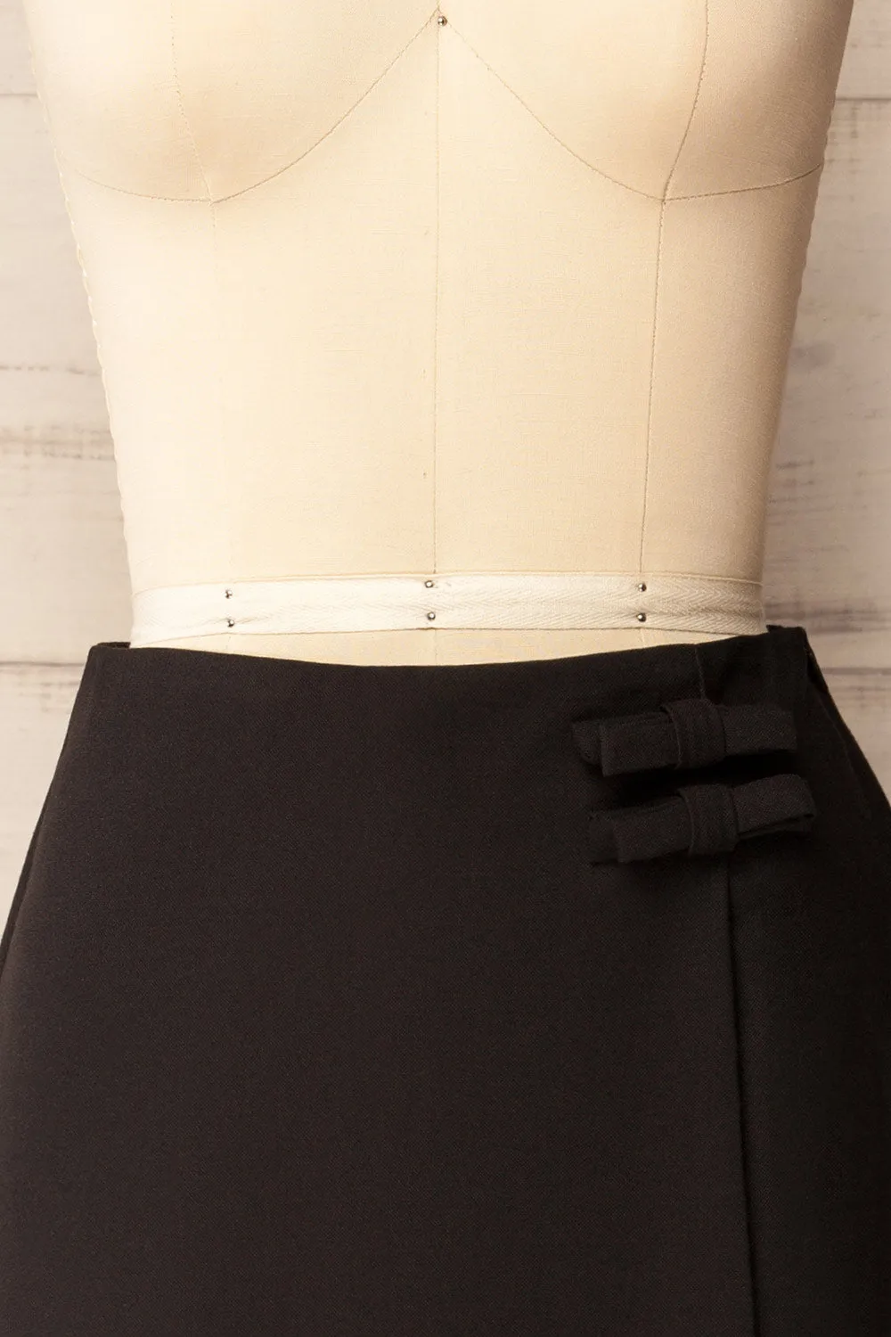 Livorno | Black Skort with Bows sold by Boutique 1861 product image thumbnail 2