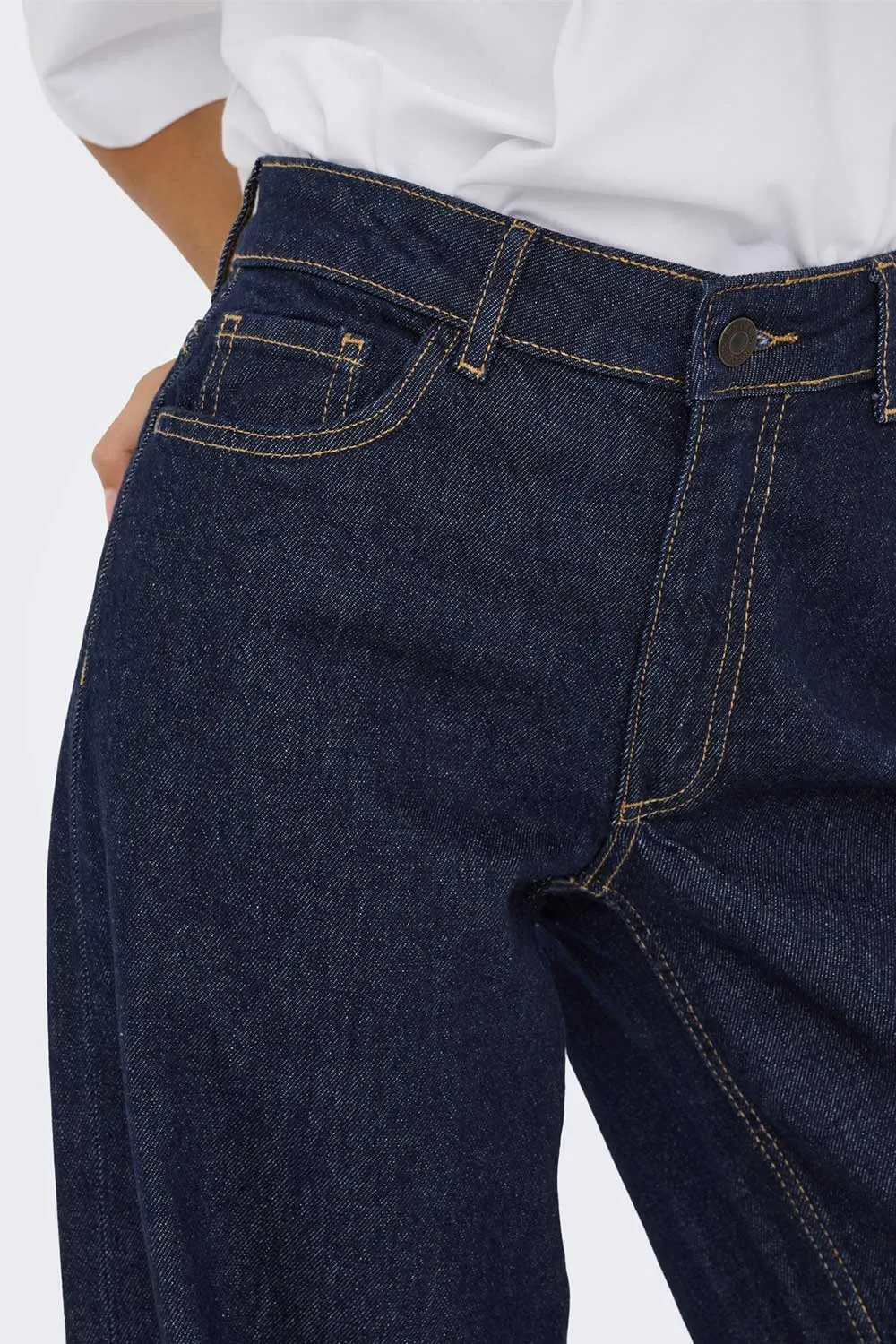 Bimthang | Mid-Rise Dark Blue Denim Pants sold by Boutique 1861 product image thumbnail 3