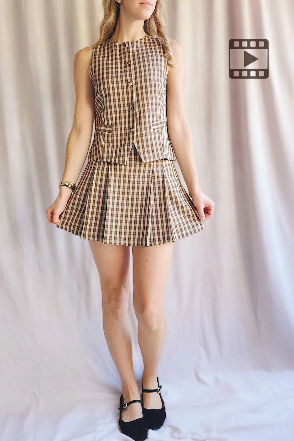 Carince | Brown Plaid Button Down Vest sold by Boutique 1861 product image thumbnail 3