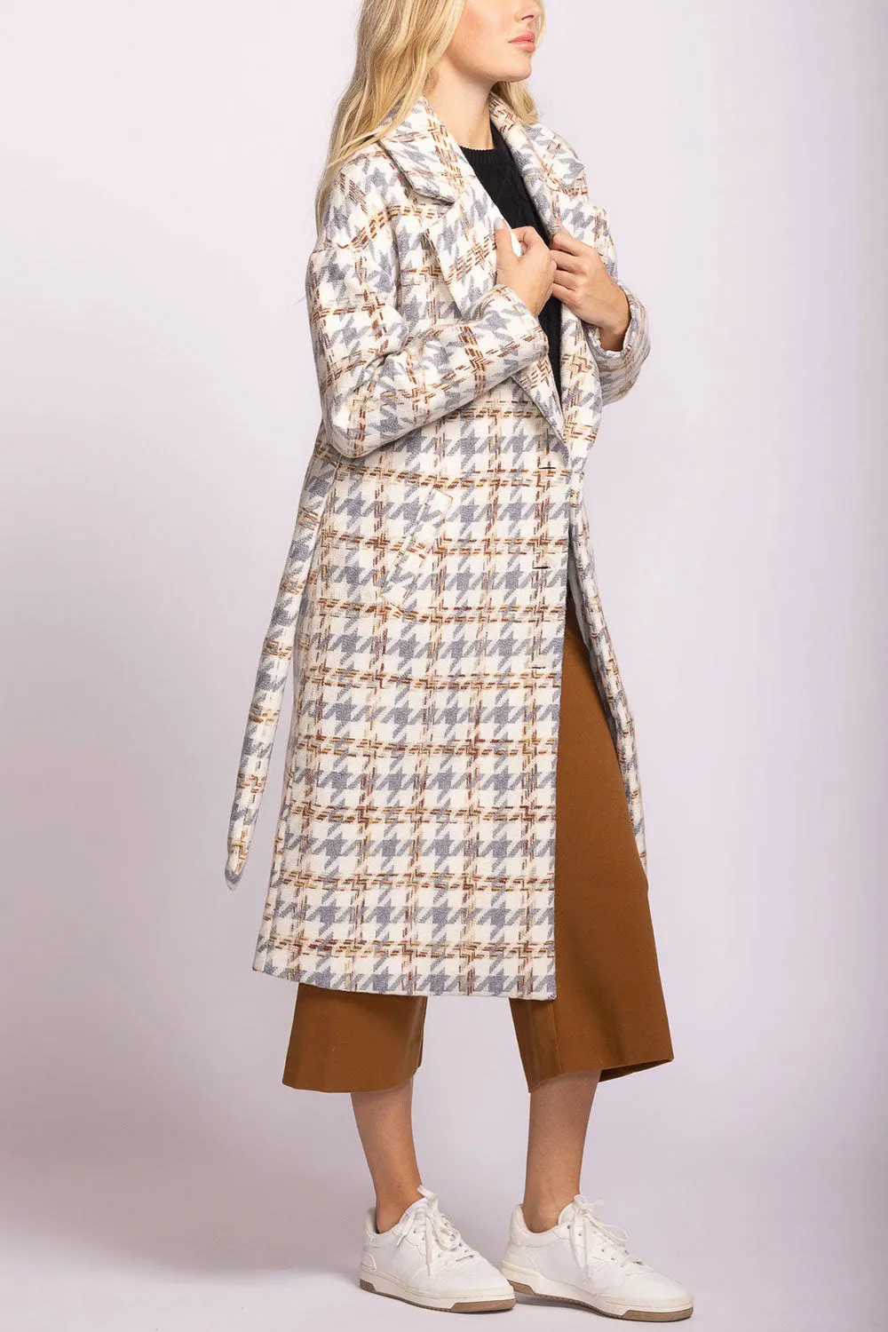 Conakry | Long Houndstooth Coat sold by Boutique 1861 product image thumbnail 4