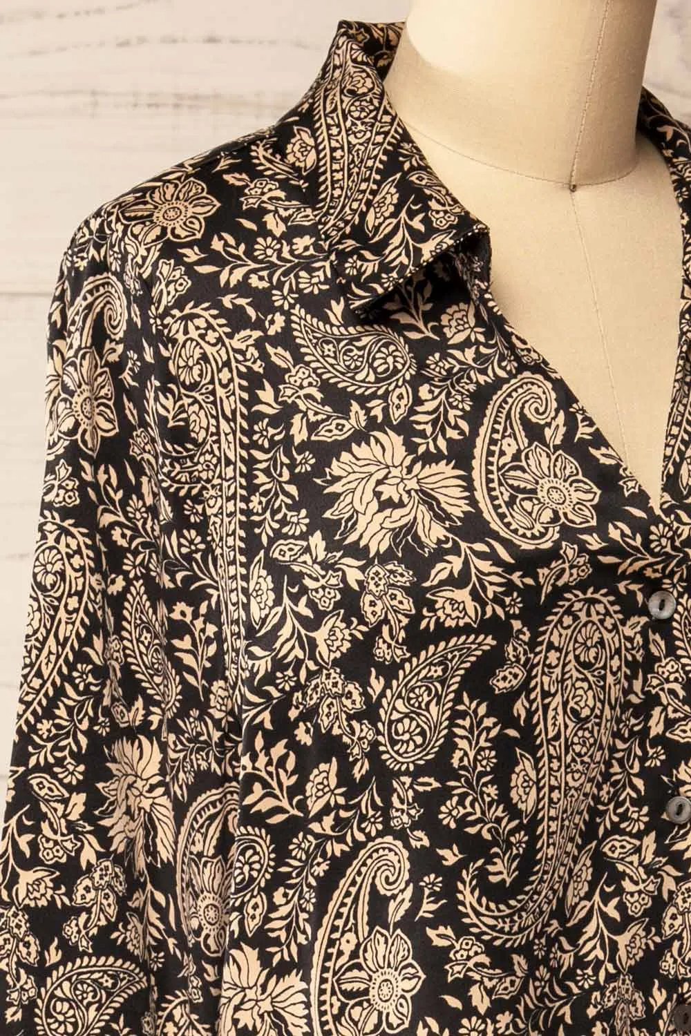 Kalyan | Cropped Paisley Print Shirt sold by Boutique 1861 product image thumbnail 4