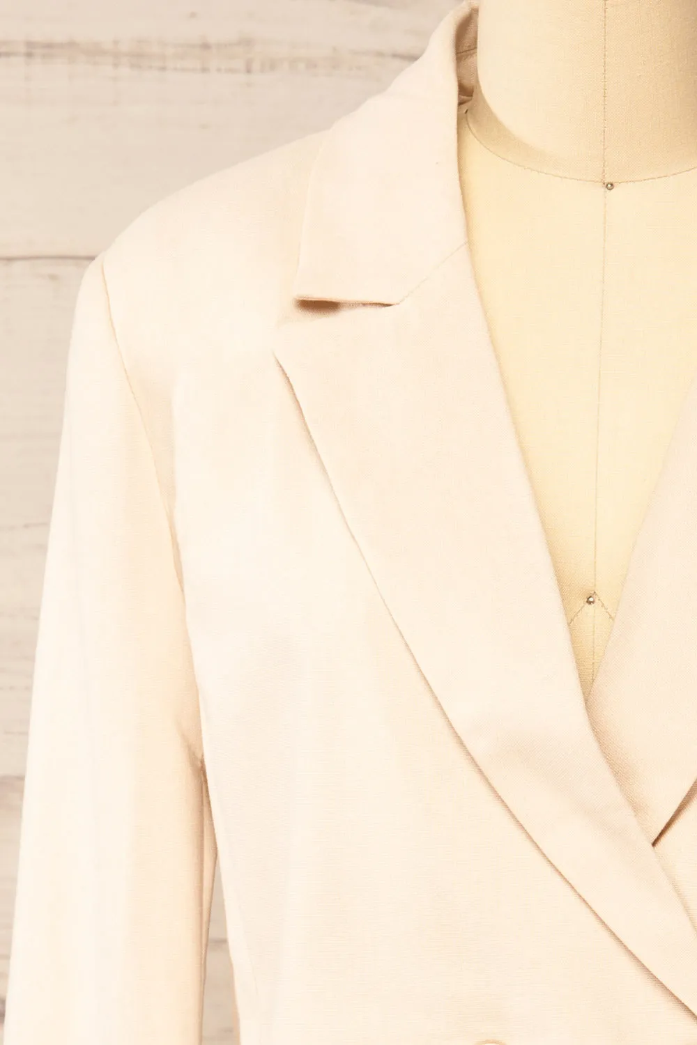 Kabour | Oversized Beige Cropped Linen Blazer sold by Boutique 1861 product image thumbnail 2