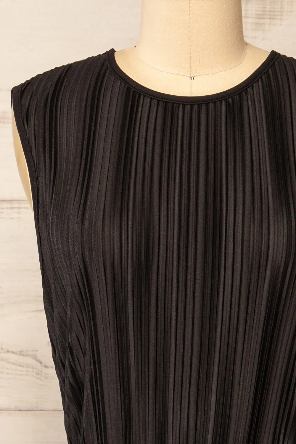 Padstow Black | Sleeveless Pleated Midi Dress sold by Boutique 1861 product image thumbnail 2