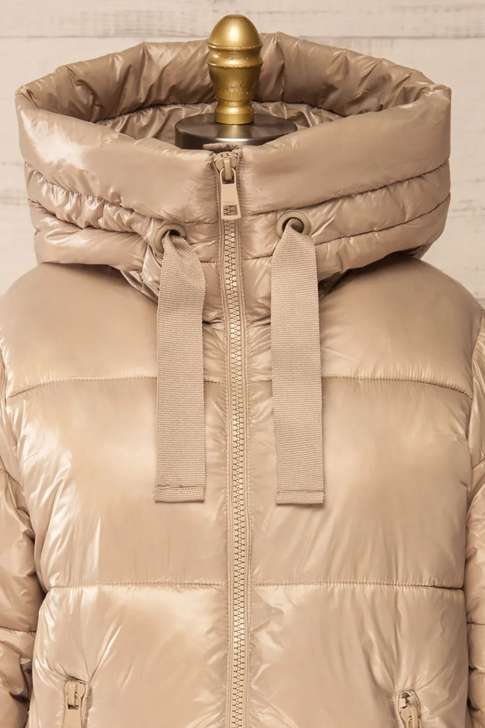 Baidoa Beige | Quilted Coat w/ Broad Details sold by Boutique 1861 product image thumbnail 2