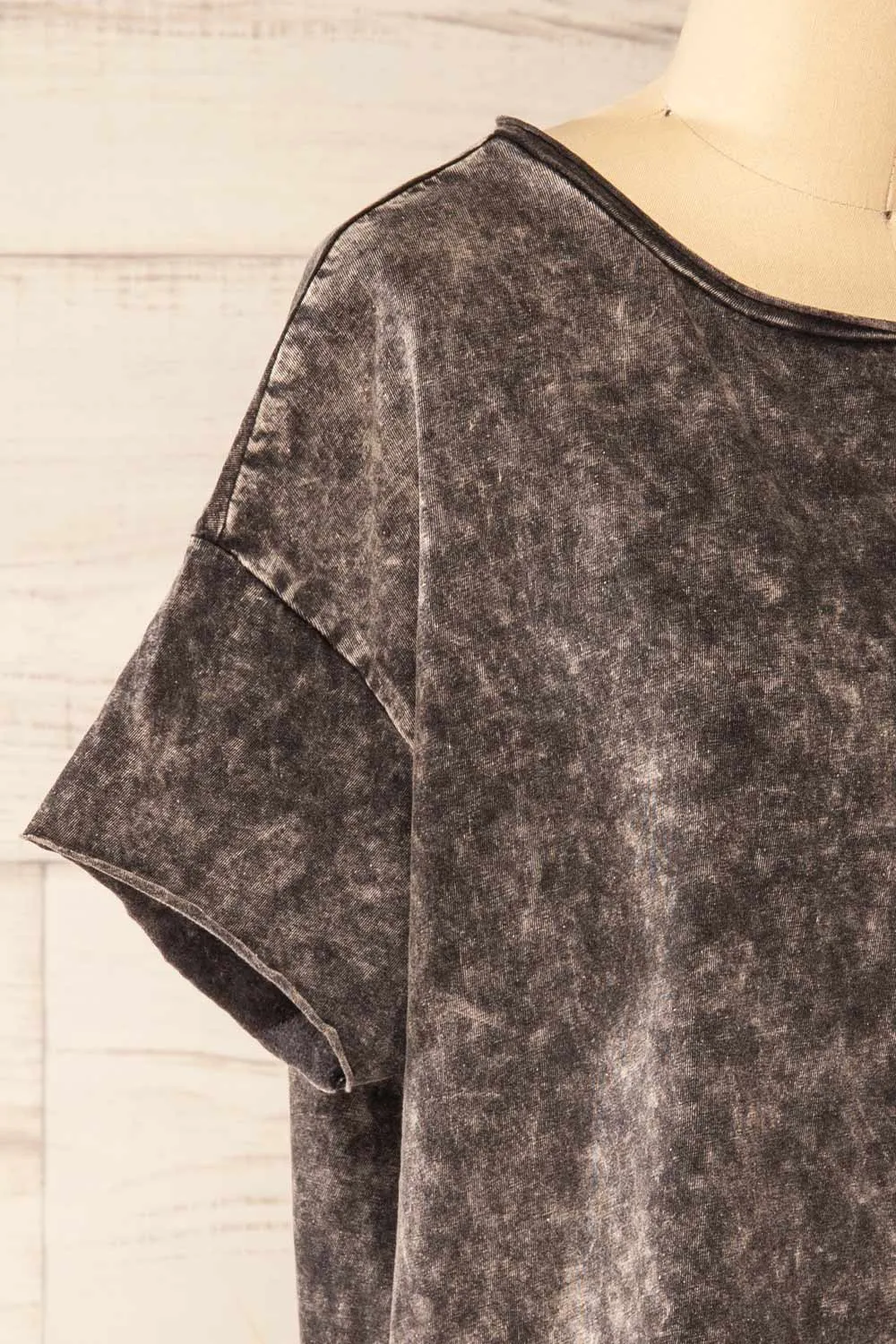 Turin Charcoal | Oversized Faded T-Shirt sold by Boutique 1861 product image thumbnail 4