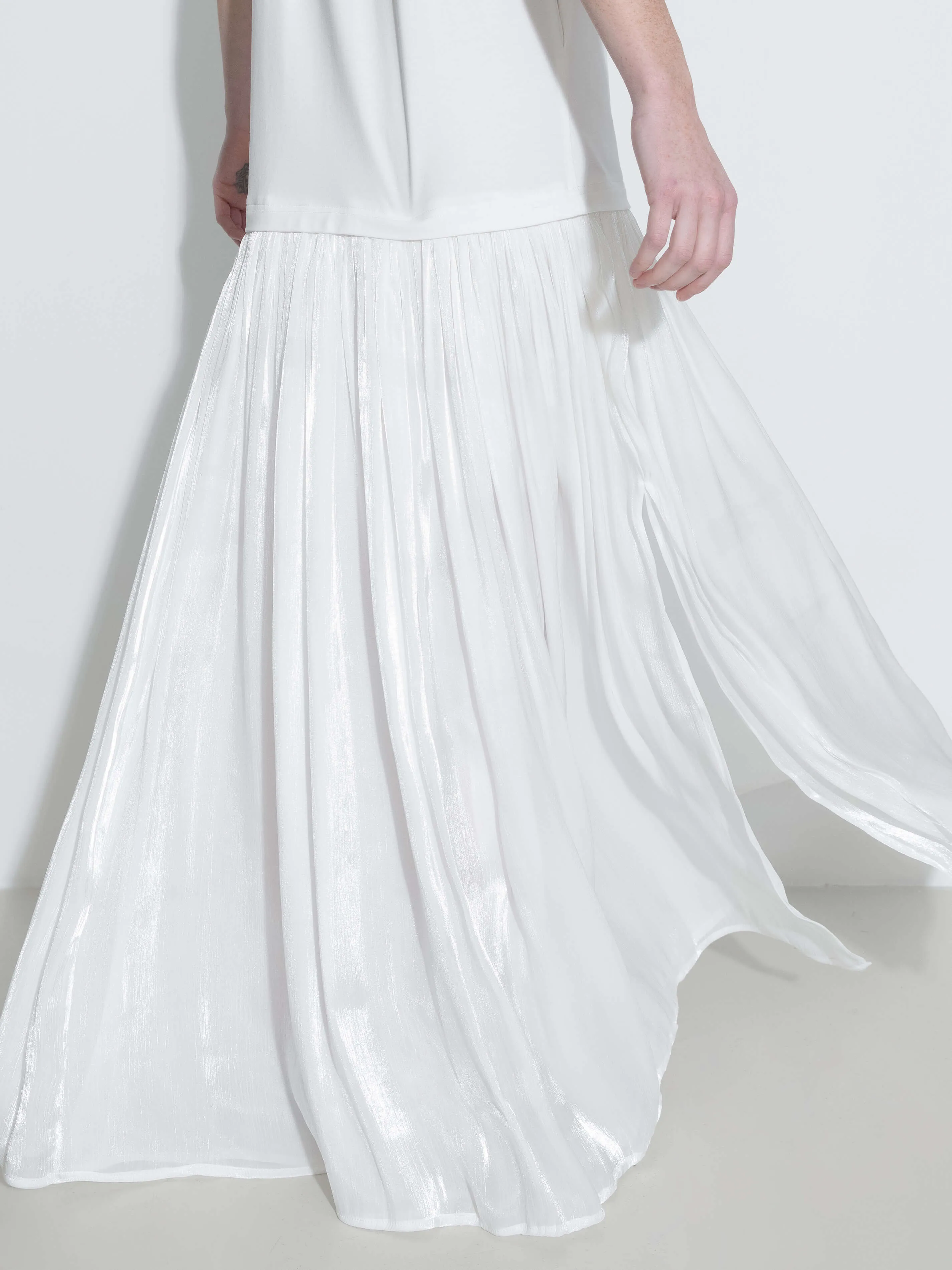 Oversized Round Neck Short Sleeve Pleated Dress sold by Cubic product image thumbnail 4
