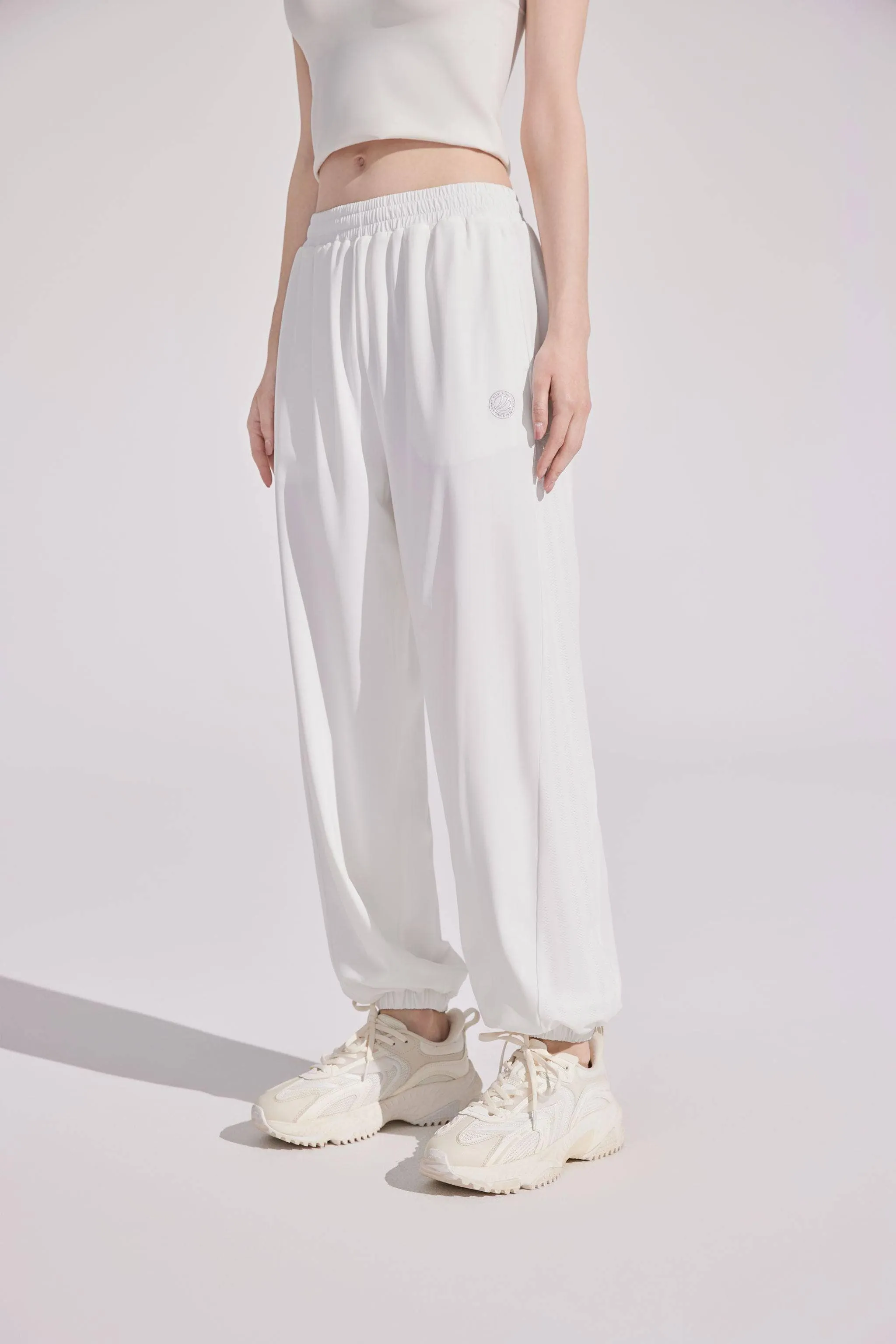 Sun Protection Joggers 5202 sold by Bosideng