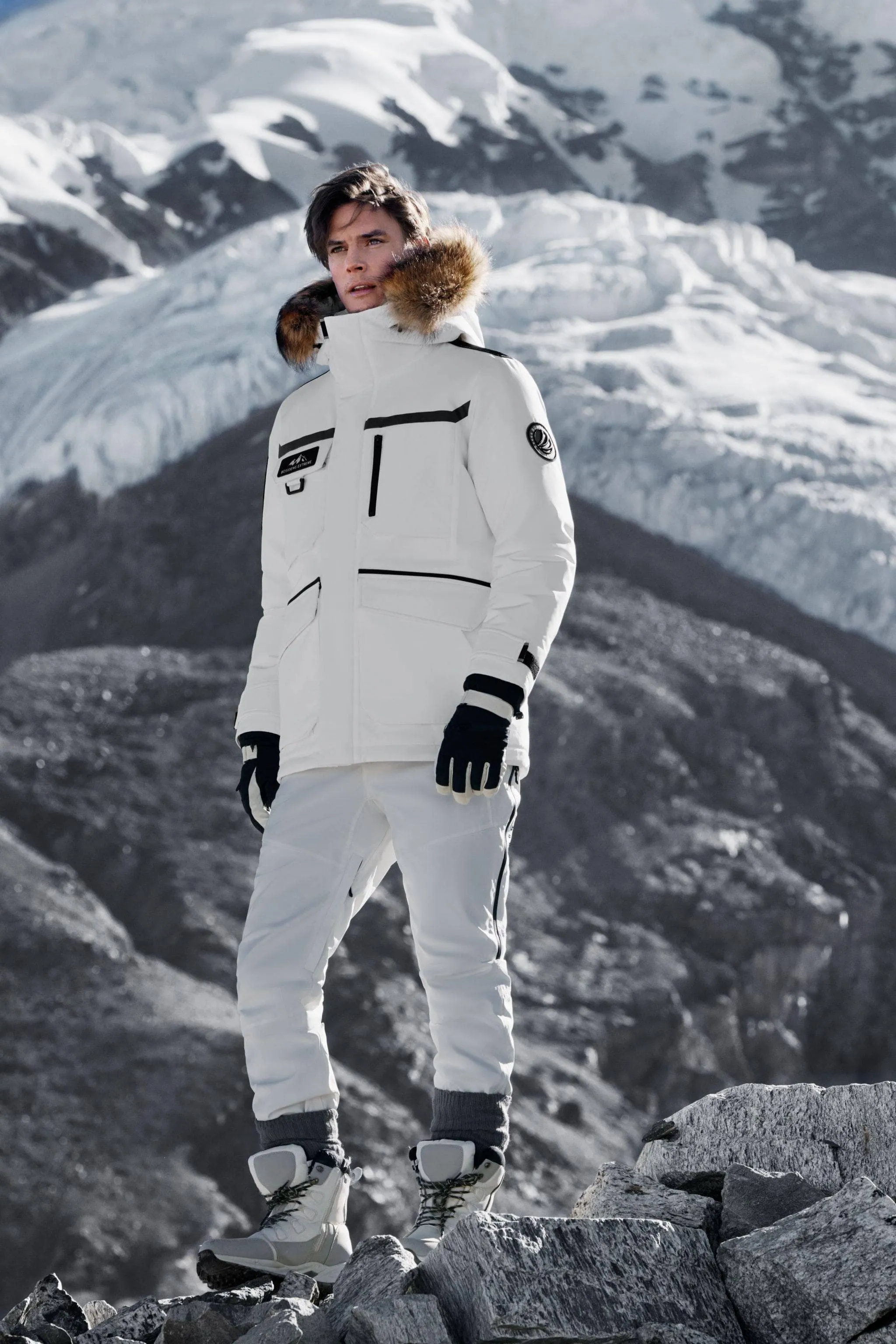 Classic Extreme Goose Down Gore-Tex Parka 2350 sold by Bosideng product image thumbnail 3