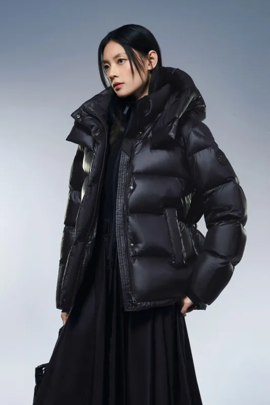 Womens Goose Down Puffer With Hood 116 sold by Bosideng