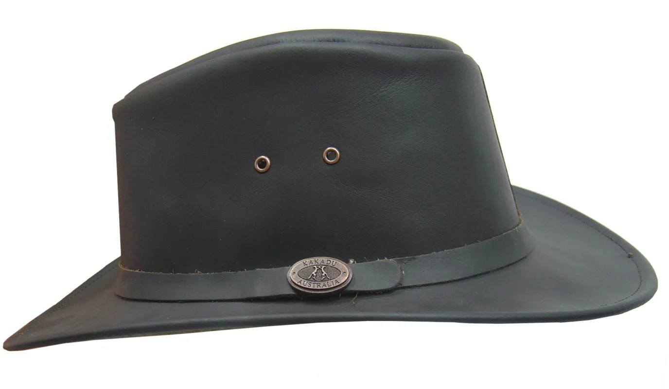Praha Hat In Black made by Kakadu