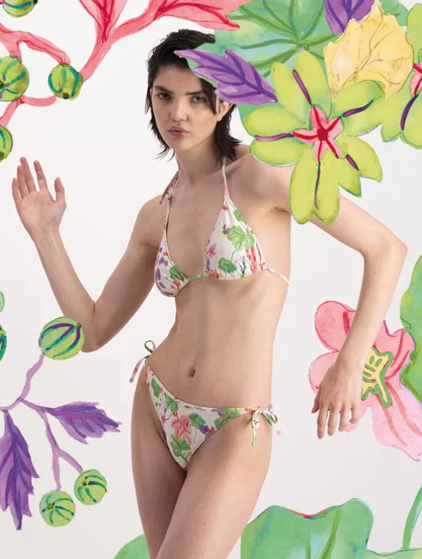 Triangle Kissa - Bain - Secret-Garden sold by Mina Storm