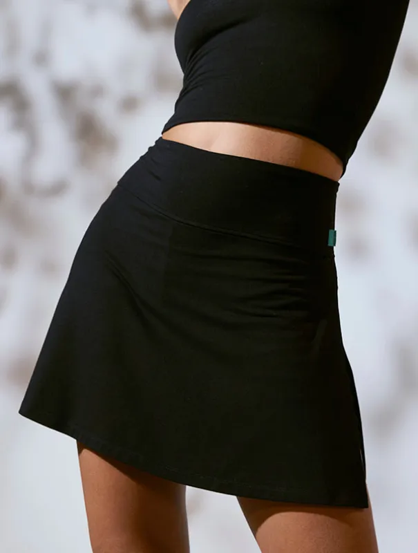Jupe-Short Mauna - Ecovero - Noir-Ebène sold by Mina Storm