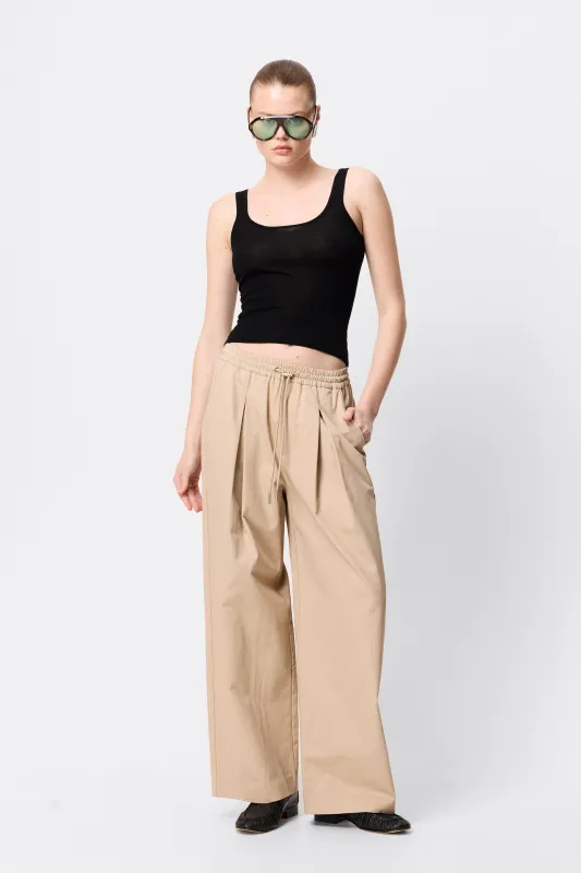 Arden Tank sold by Mossman