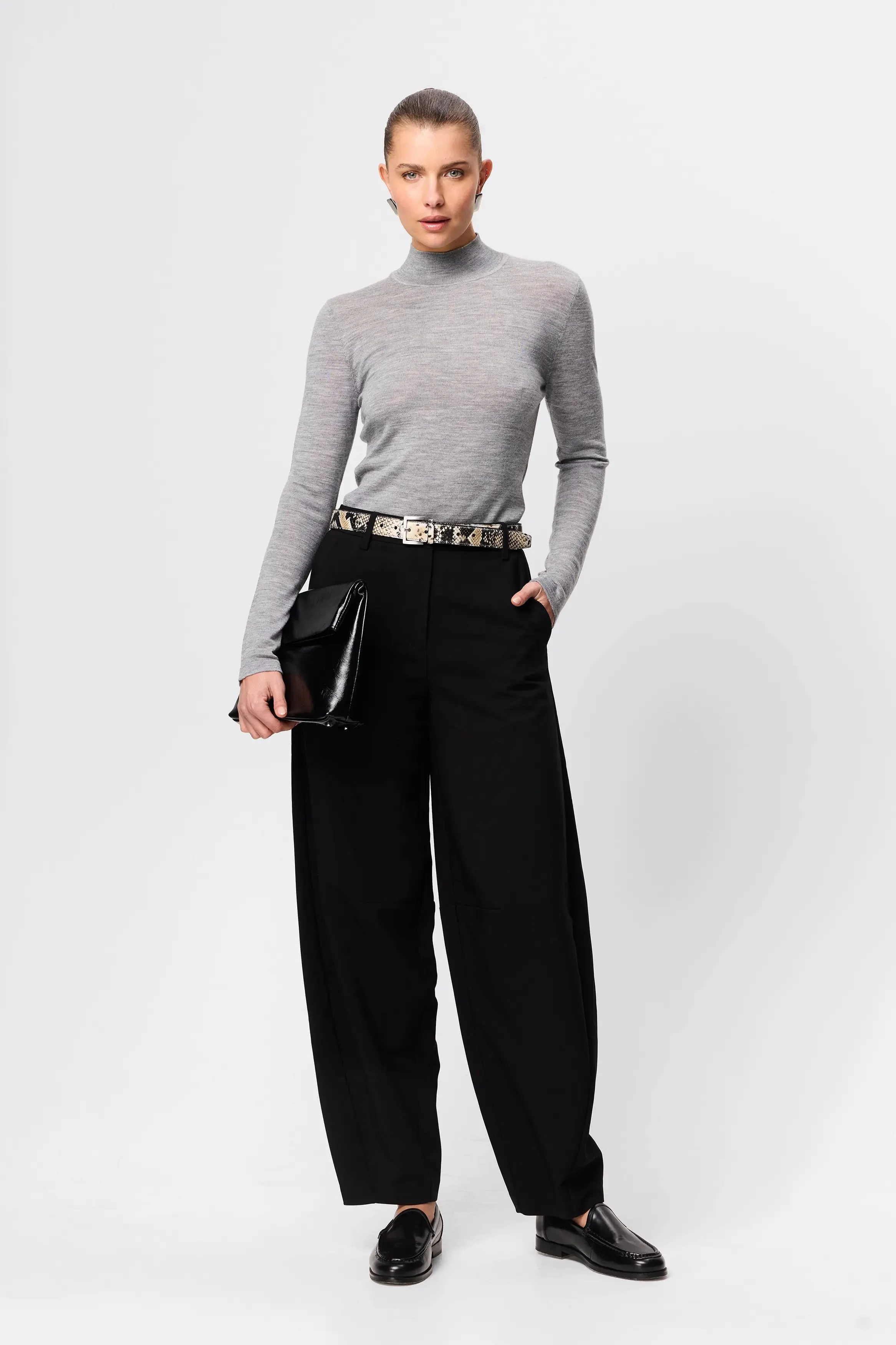Sonder Pant sold by Mossman