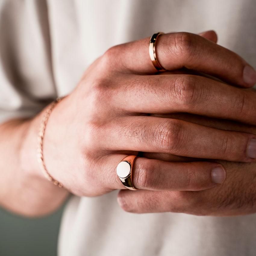 Minimal Ring in Polished Rose Gold sold by Rose Gold & Black product image thumbnail 2