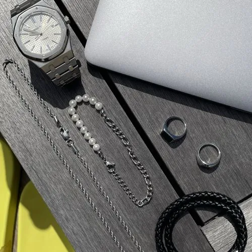 Pearl & Silver Figaro Chain Bracelet sold by Rose Gold & Black product image thumbnail 3