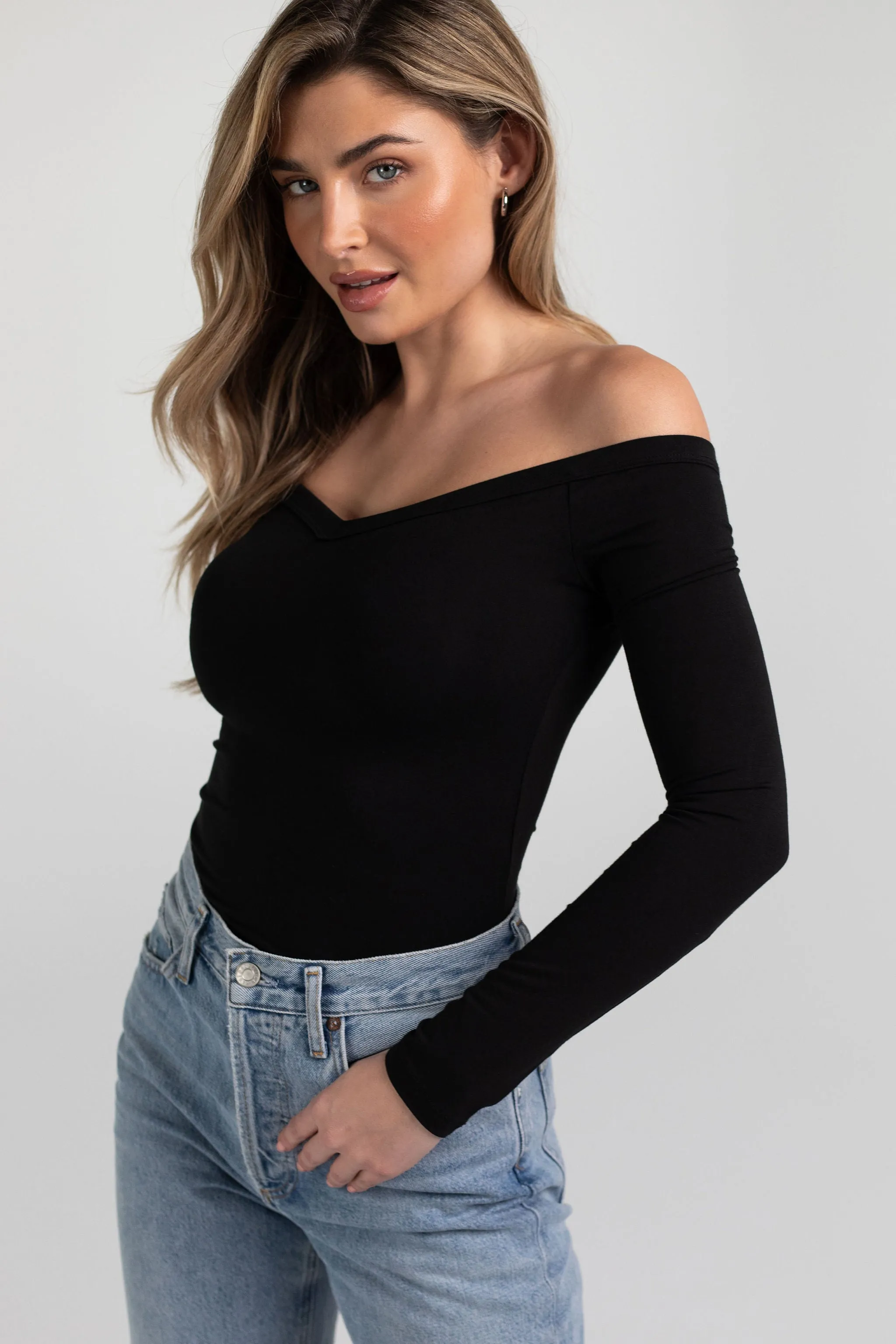 STELLA - BLACK sold by Belen product image thumbnail 2