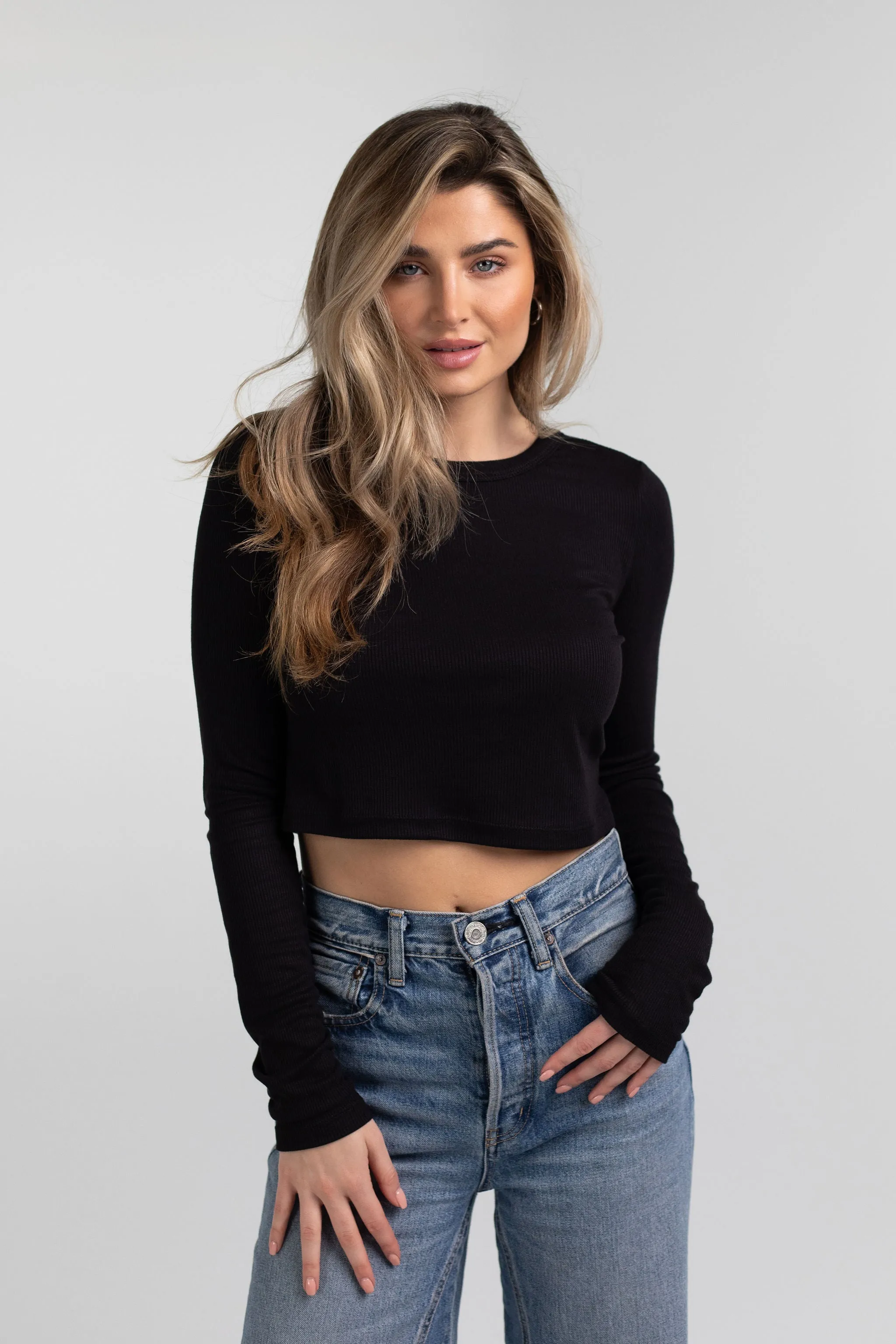 DYLAN - BLACK sold by Belen