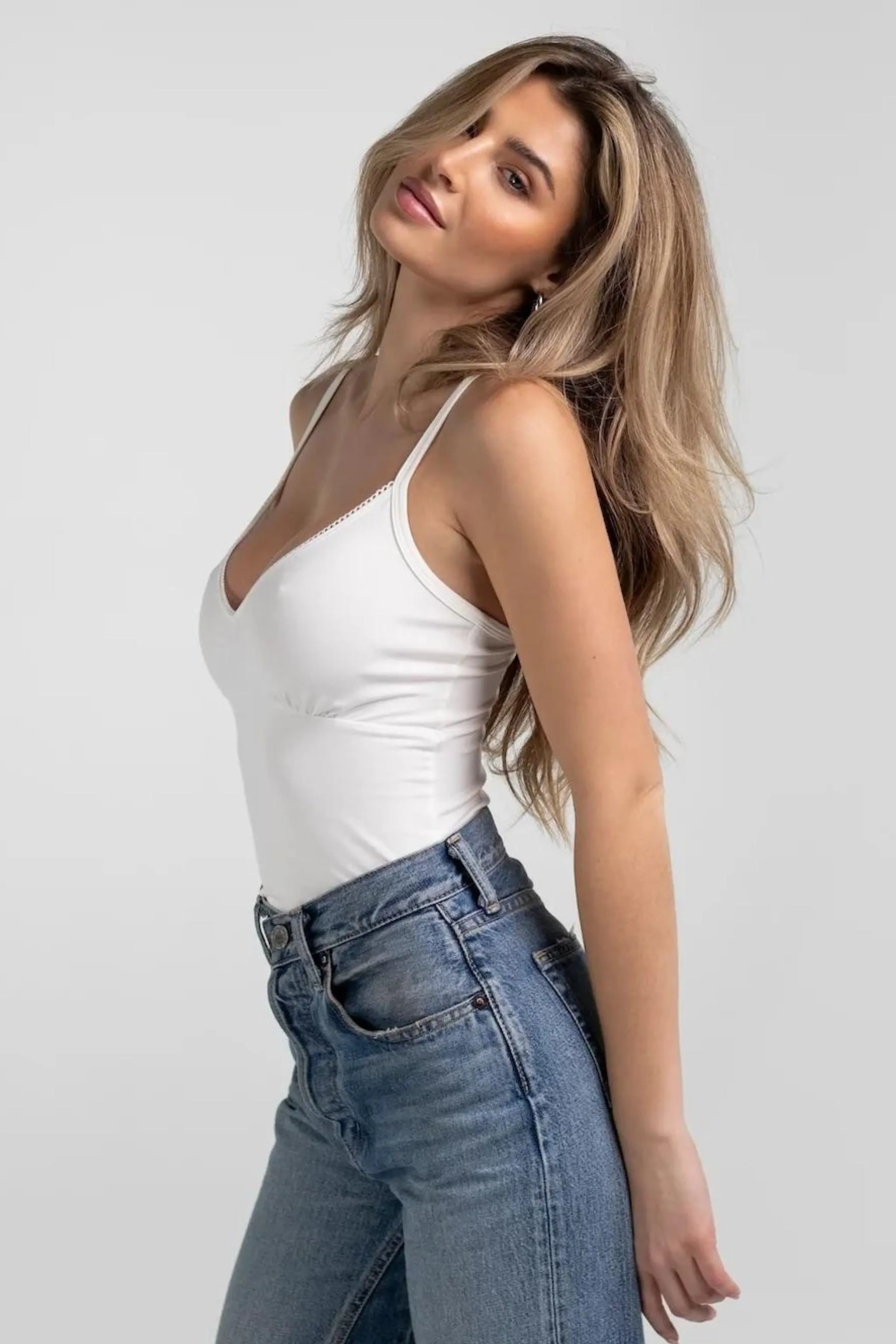 LUCY - WHITE sold by Belen product image thumbnail 4