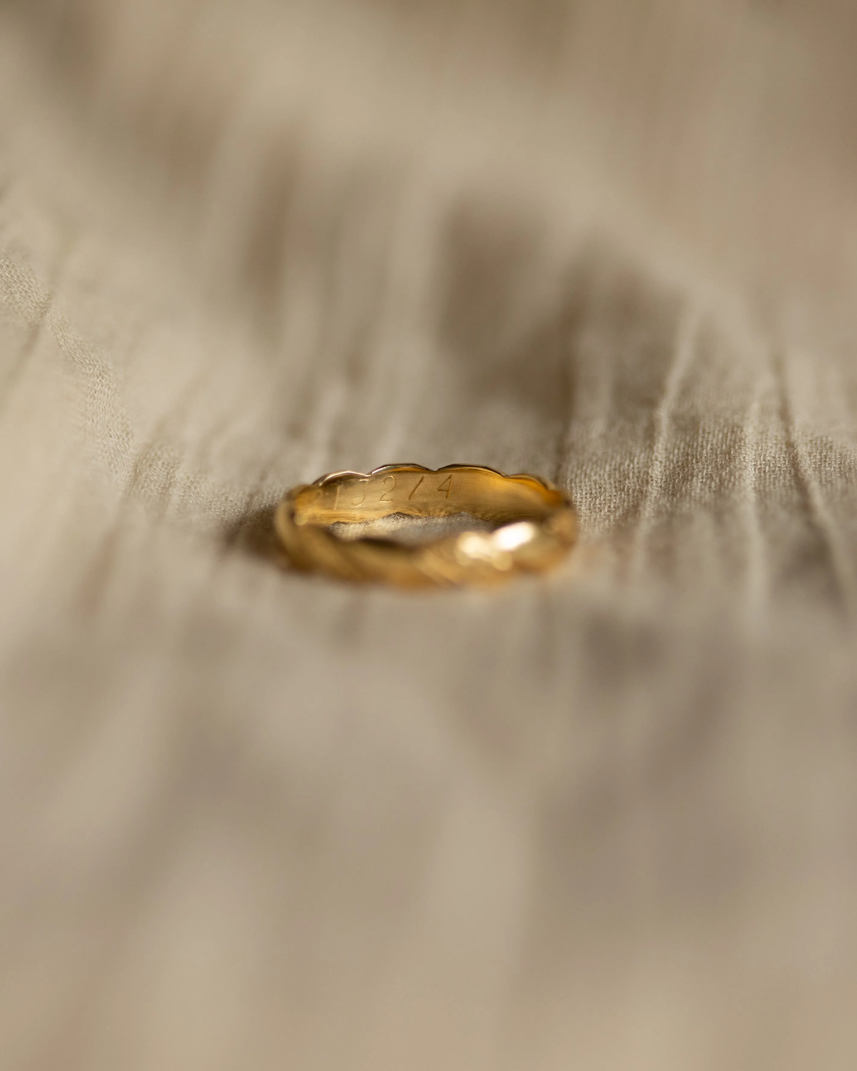 Vivian 1976 Vintage 18ct Gold Floral Band Ring sold by Rock n Rose product image thumbnail 4