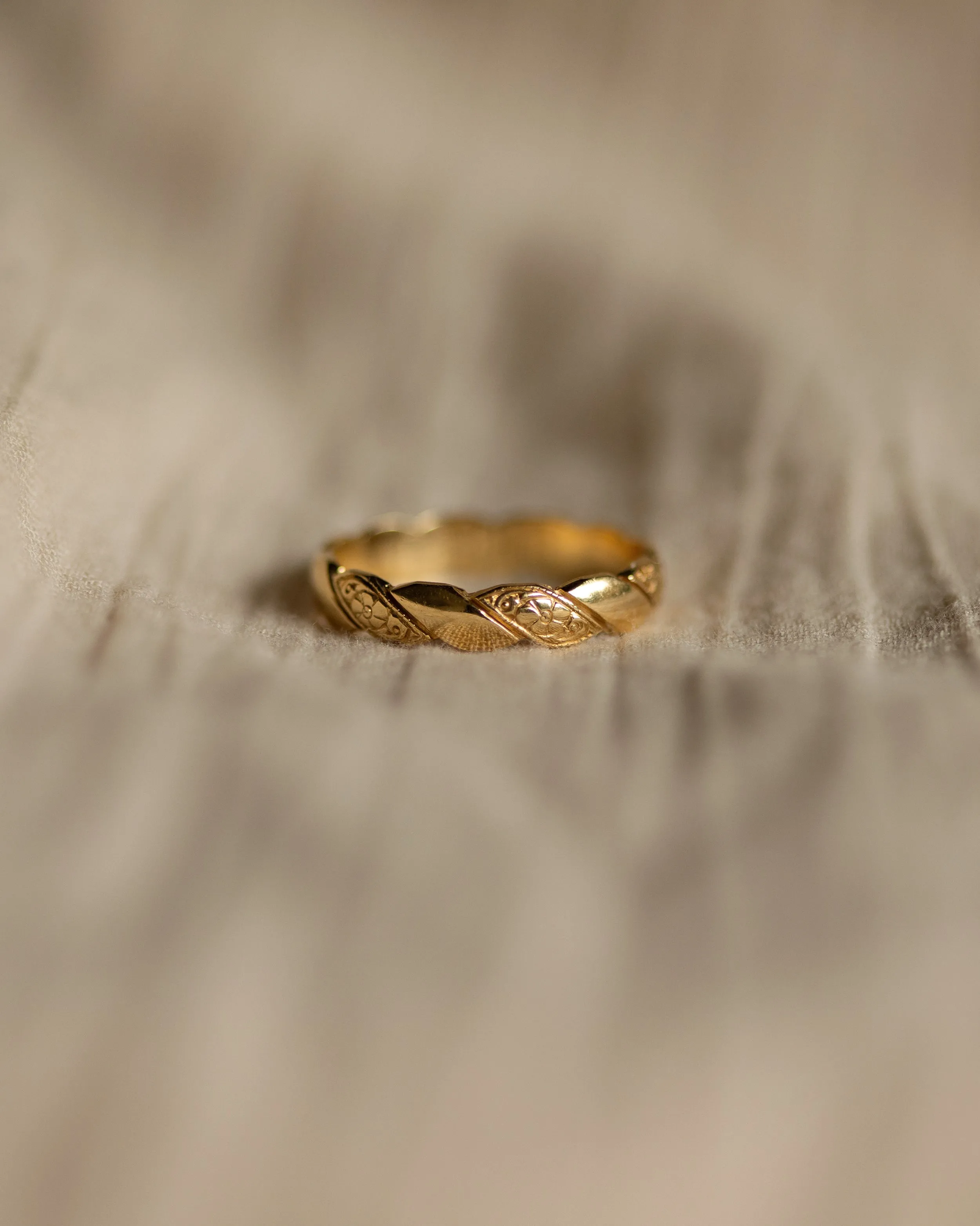 Vivian 1976 Vintage 18ct Gold Floral Band Ring sold by Rock n Rose product image thumbnail 3