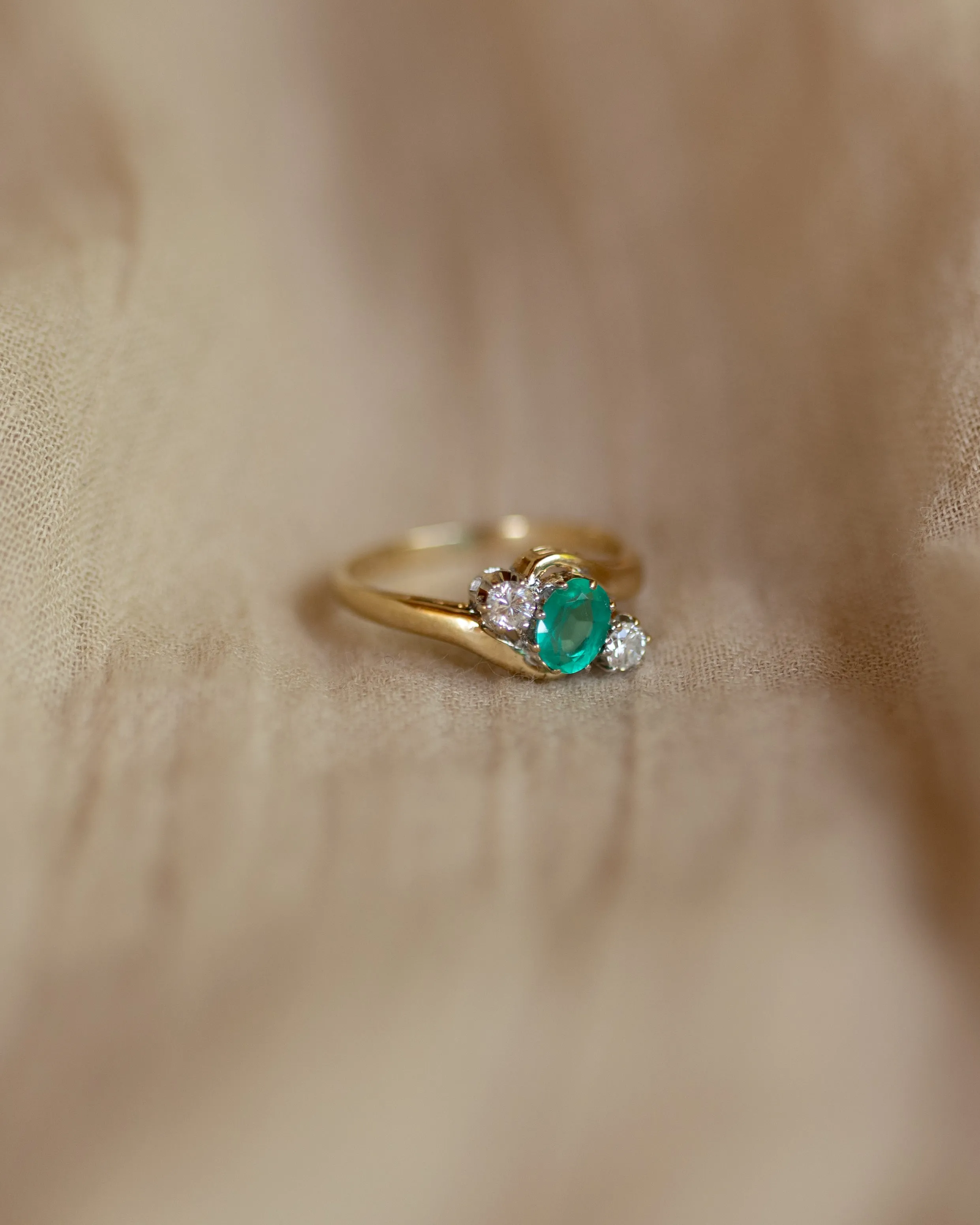 Quinn 1993 Vintage 9ct Gold Emerald & Diamond Trilogy Ring sold by Rock n Rose product image thumbnail 4