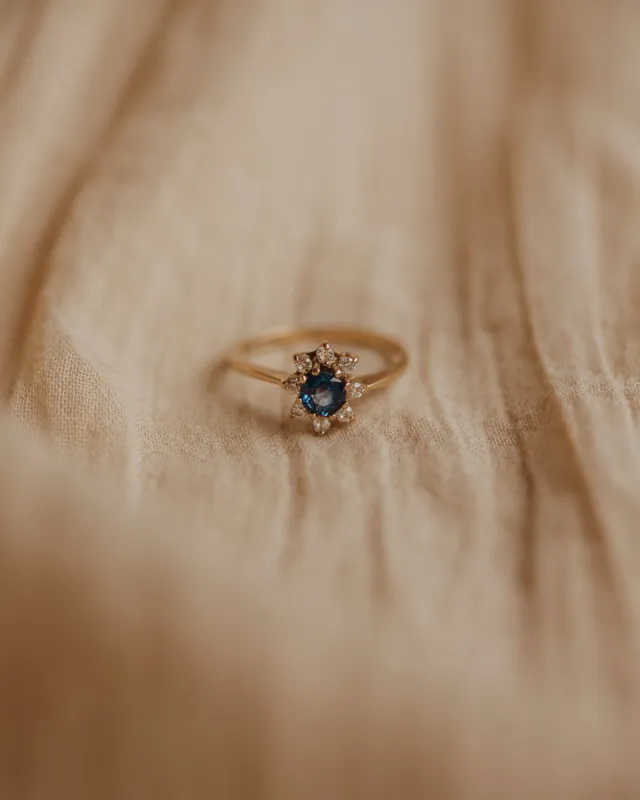 Antonia 1987 9ct Gold Blue Topaz Ring sold by Rock n Rose