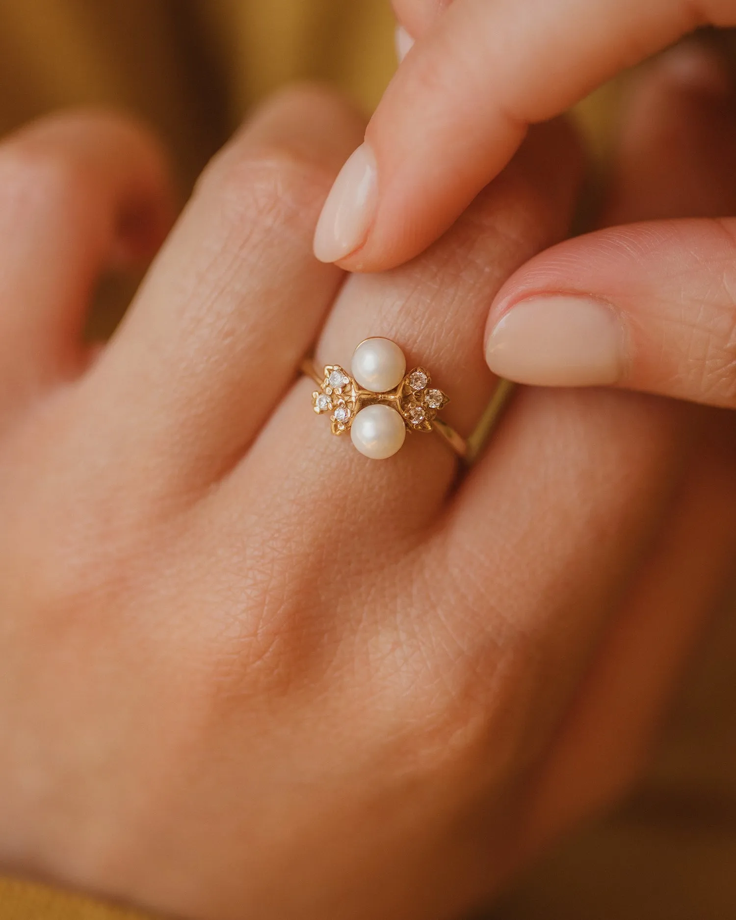 Laurel Vintage 18ct Gold Pearl & White Sapphire Ring sold by Rock n Rose product image thumbnail 5