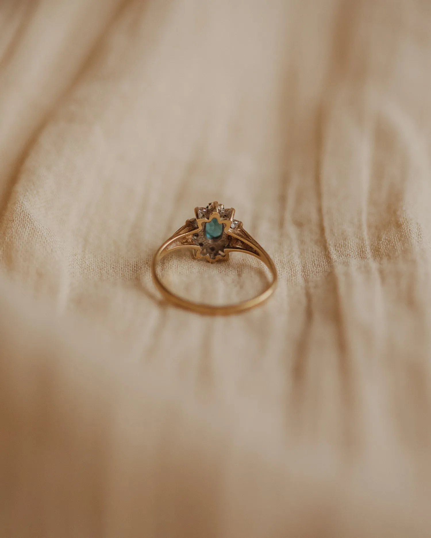 Imogen 1987 9ct Gold Vintage Blue Topaz Ring sold by Rock n Rose product image thumbnail 4