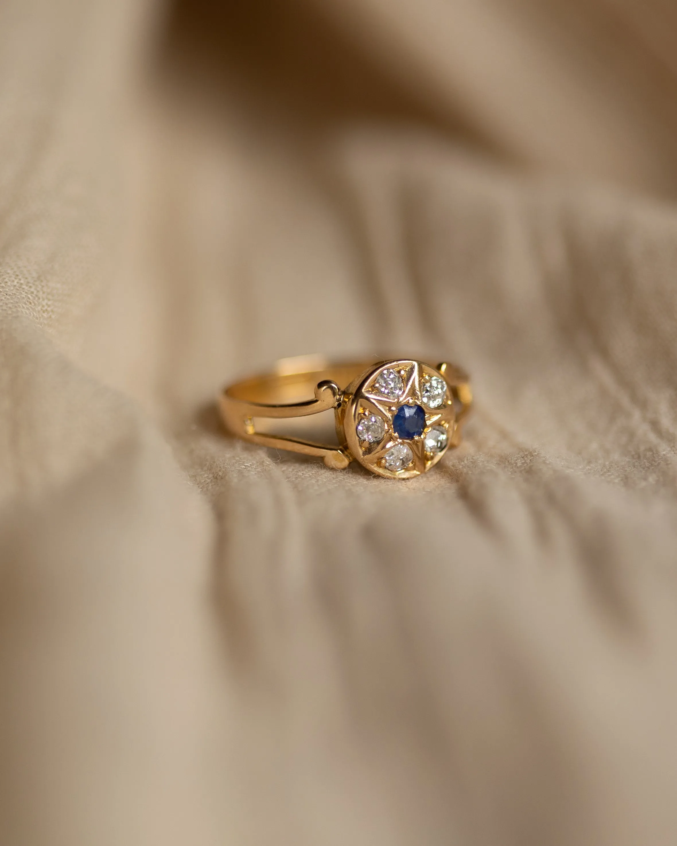 Bronte Antique 18ct Gold Sapphire & Diamond Star Cluster Ring sold by Rock n Rose product image thumbnail 4