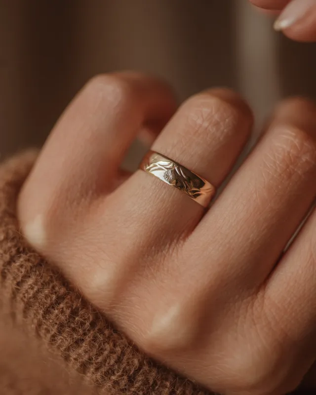 Margery Vintage 9ct Gold Sea & Star Etched Band Ring sold by Rock n Rose