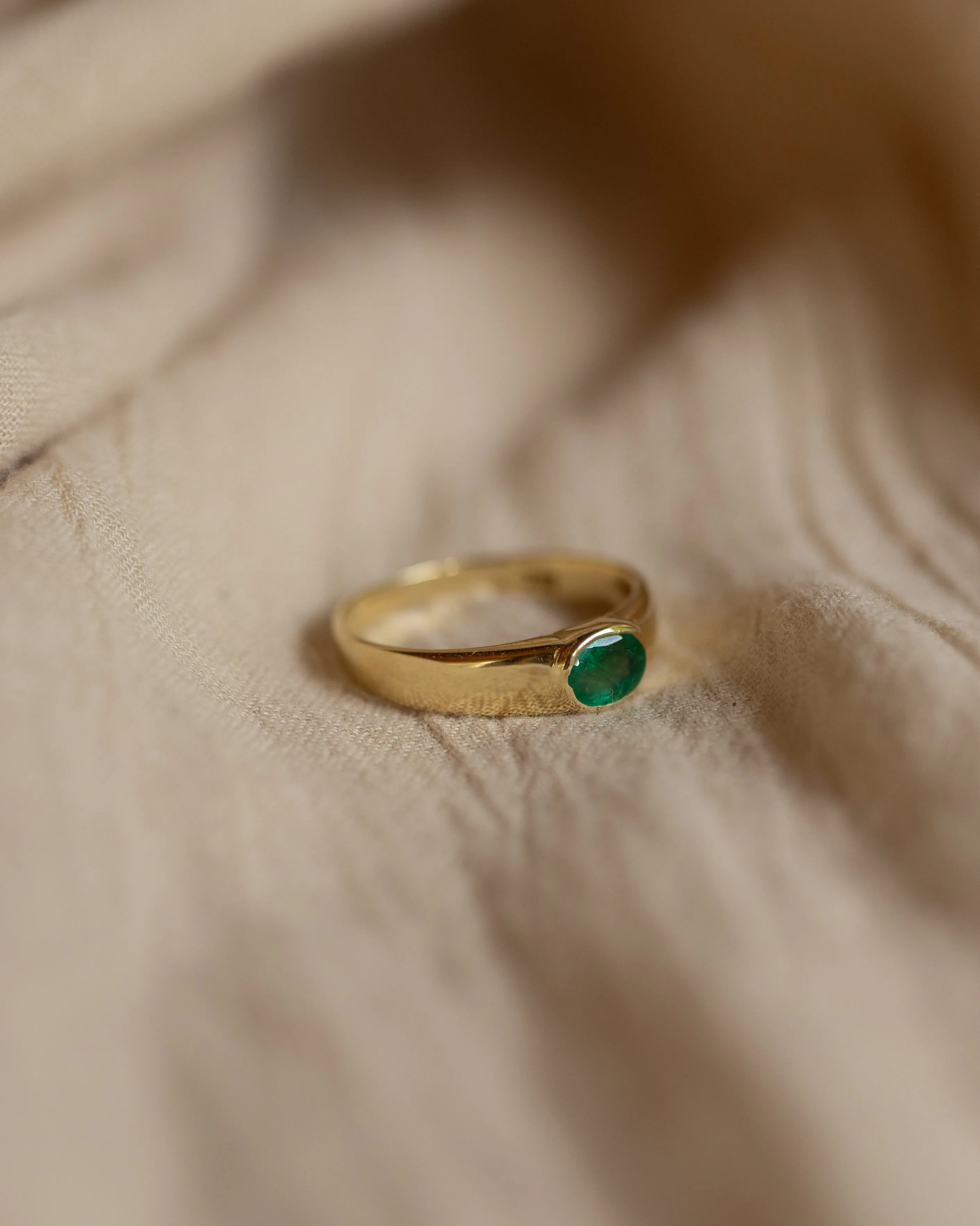 Josephine Vintage 18ct Gold Emerald Single Stone Ring sold by Rock n Rose product image thumbnail 4