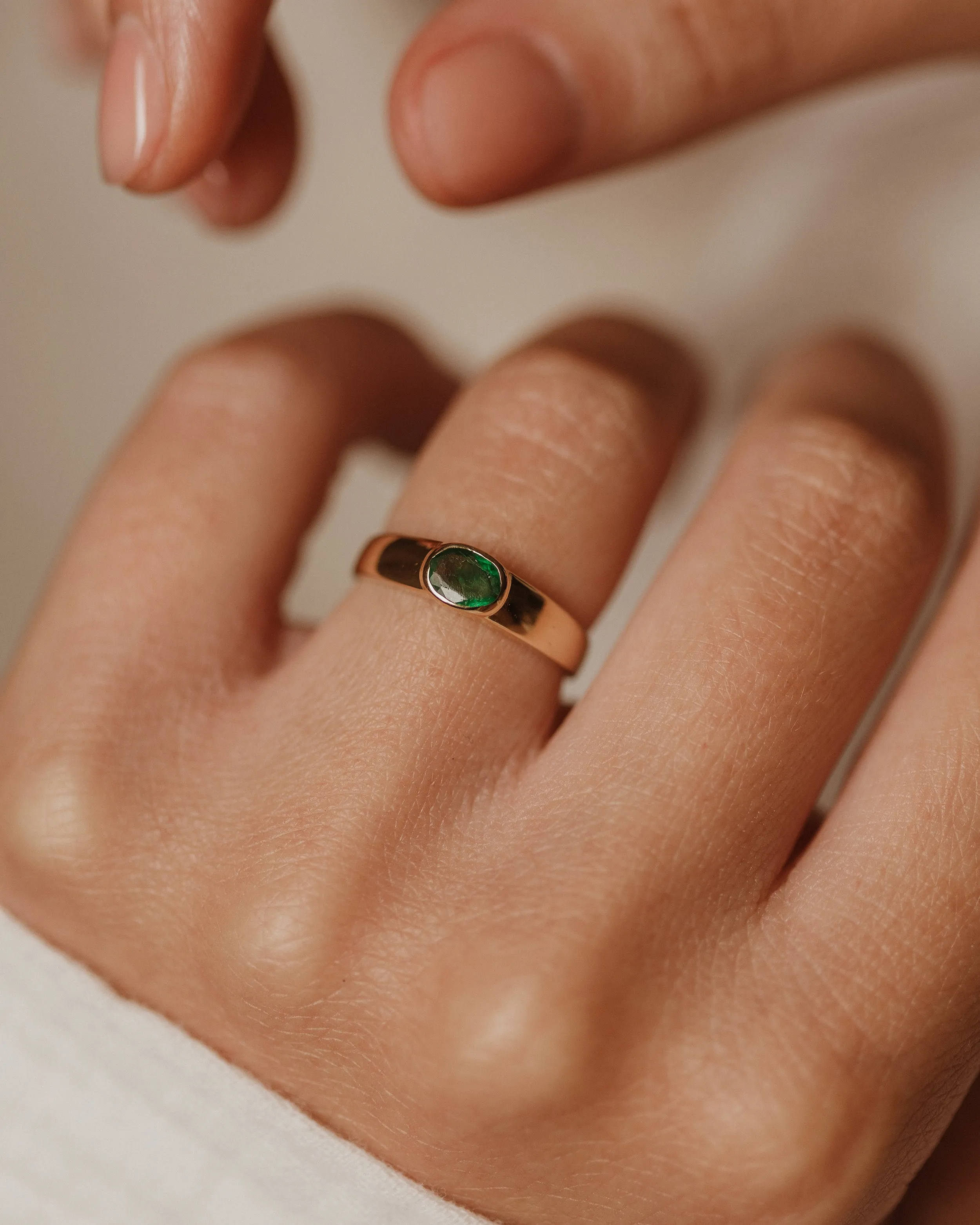 Josephine Vintage 18ct Gold Emerald Single Stone Ring sold by Rock n Rose product image thumbnail 2