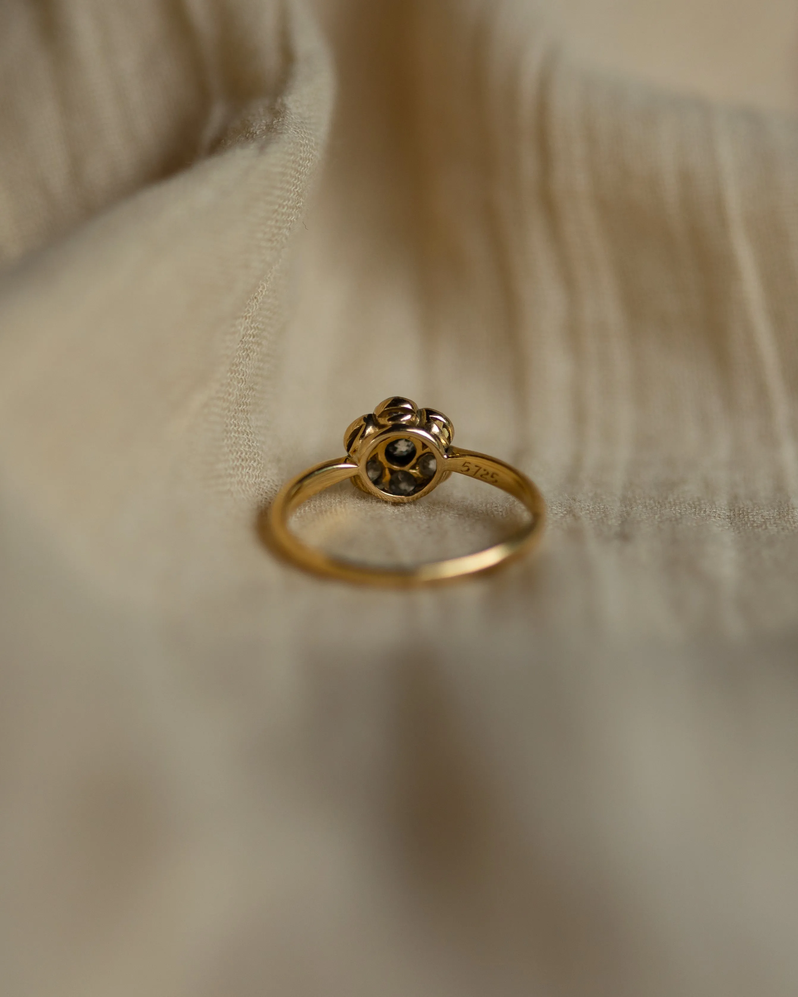 Josefina Antique 18ct Gold Diamond Daisy Cluster Ring sold by Rock n Rose product image thumbnail 5