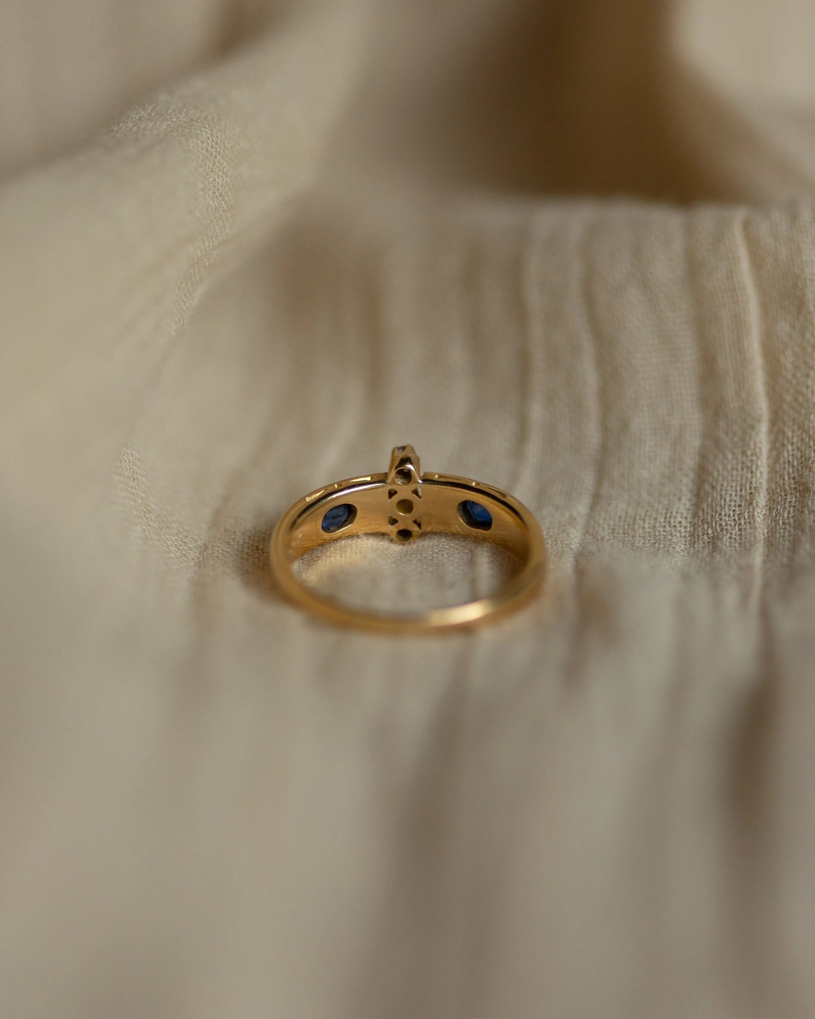 Meline Antique 18ct Gold Sapphire & Diamond Ring sold by Rock n Rose product image thumbnail 5