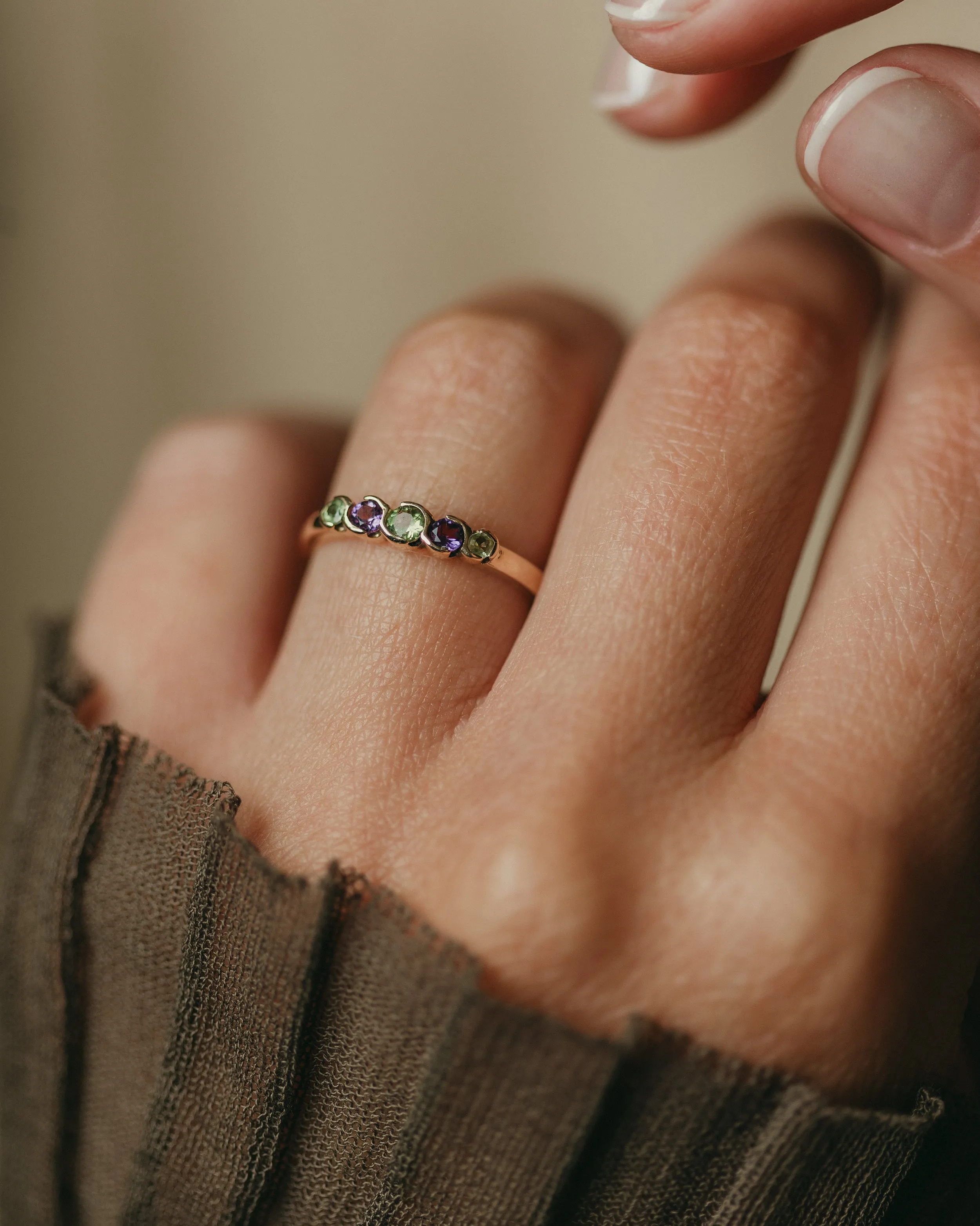 Nicole Vintage 9ct Gold Peridot & Amethyst Five Stone Ring sold by Rock n Rose product image thumbnail 2