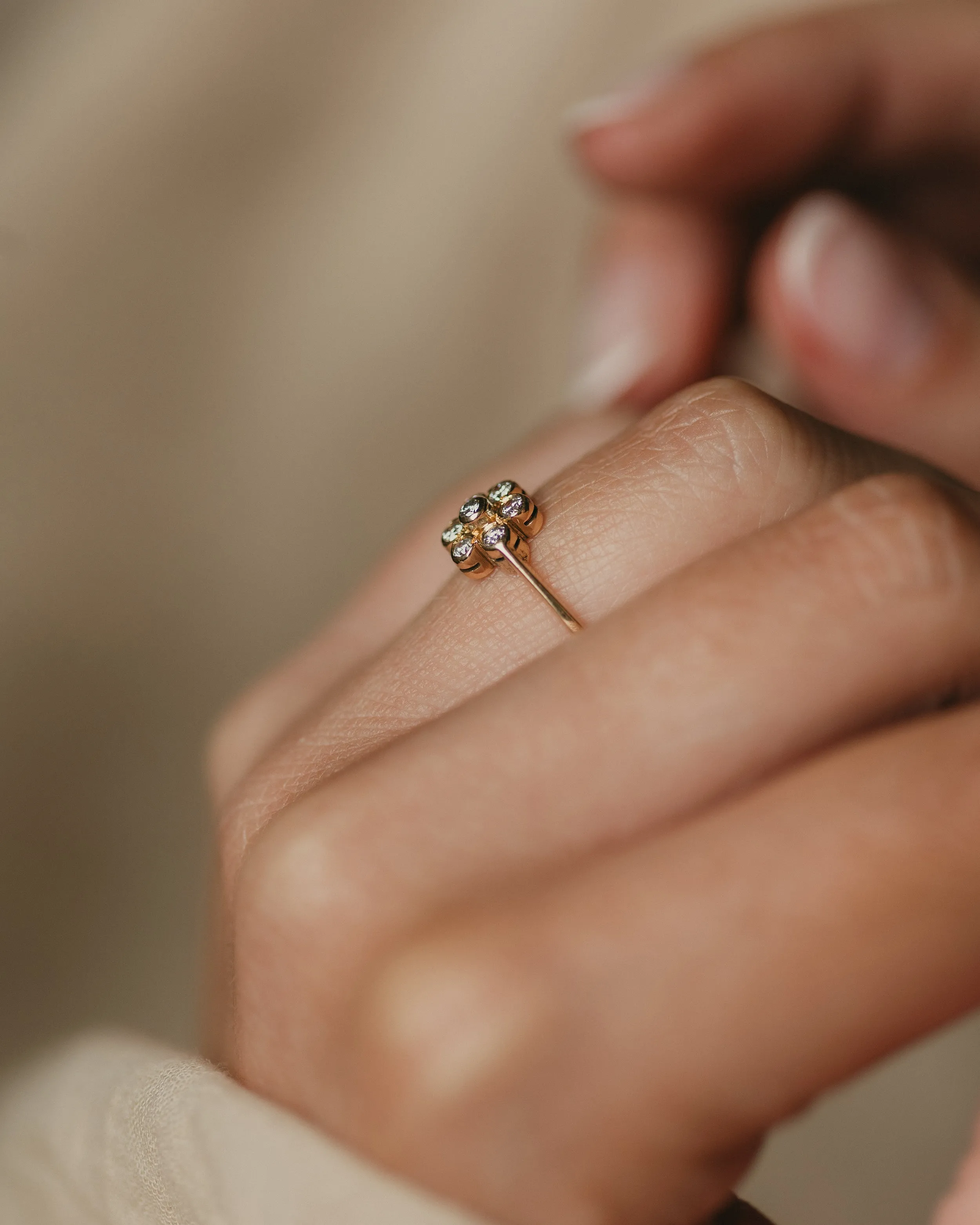 Josephine Vintage 18ct Gold Diamond Daisy Cluster Ring sold by Rock n Rose product image thumbnail 2