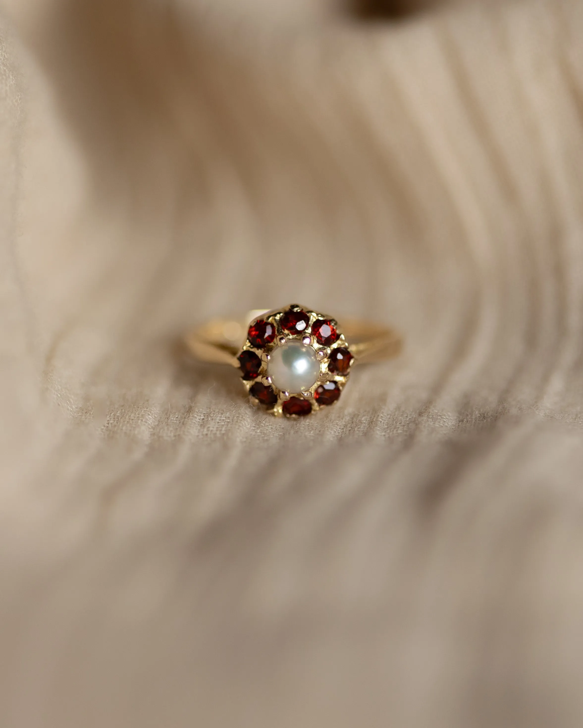 Lauretta 1980 Vintage 9ct Gold Pearl & Garnet Cluster Ring sold by Rock n Rose product image thumbnail 3