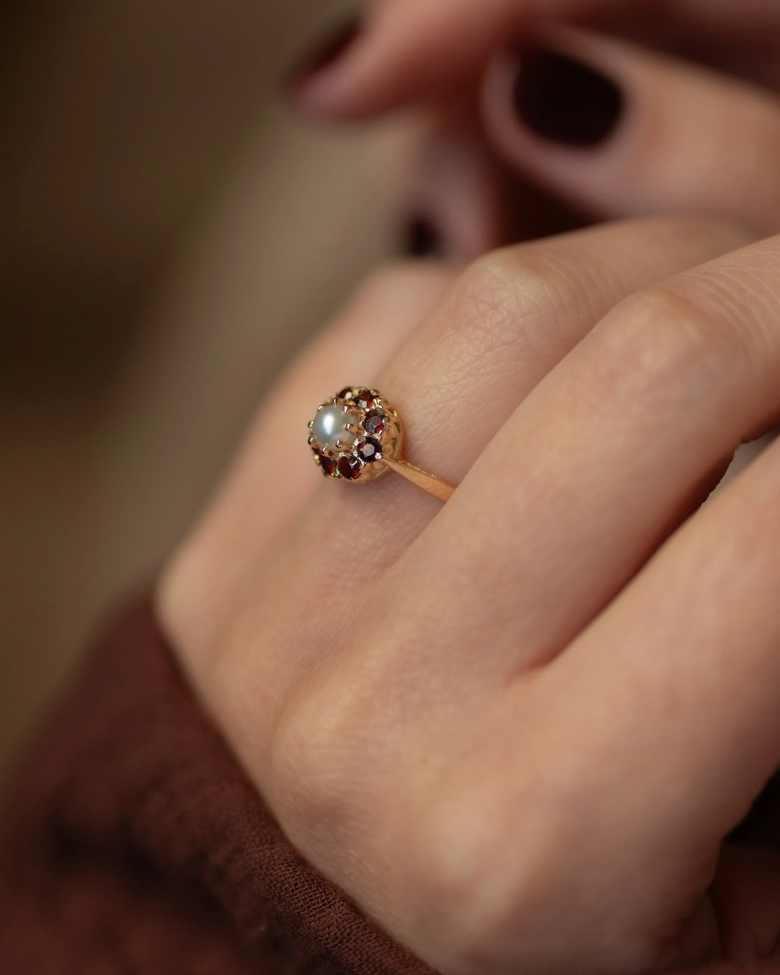 Lauretta 1980 Vintage 9ct Gold Pearl & Garnet Cluster Ring sold by Rock n Rose product image thumbnail 2