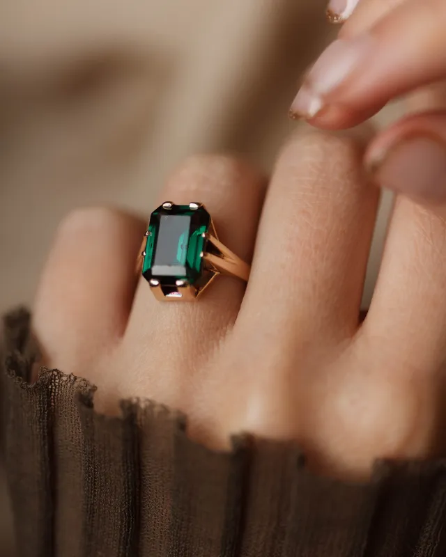 Carmen Vintage 9ct Gold Green Spinel Single Stone Ring sold by Rock n Rose