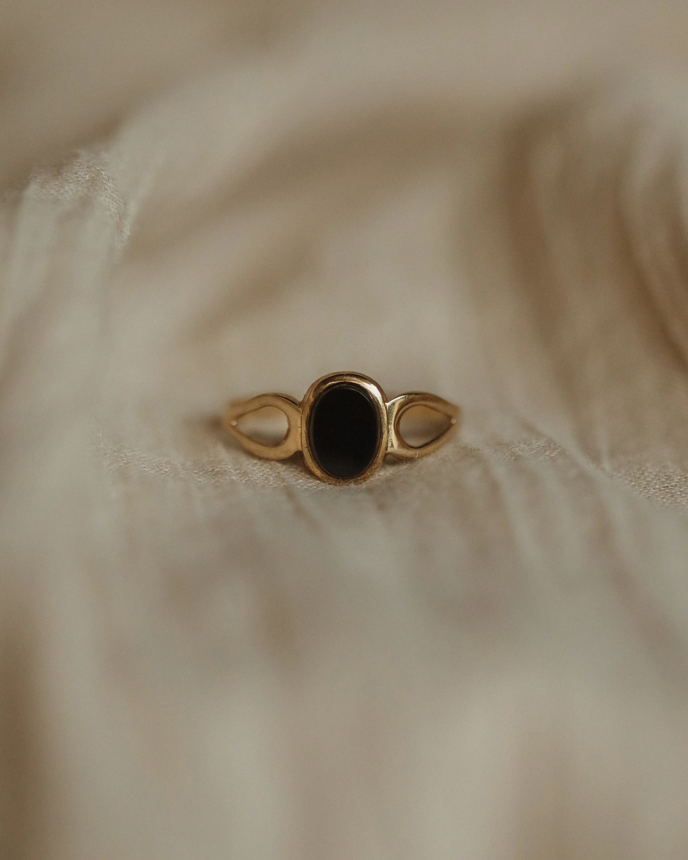 Tabitha 1981 Vintage 9ct Gold Onyx Ring sold by Rock n Rose product image thumbnail 3