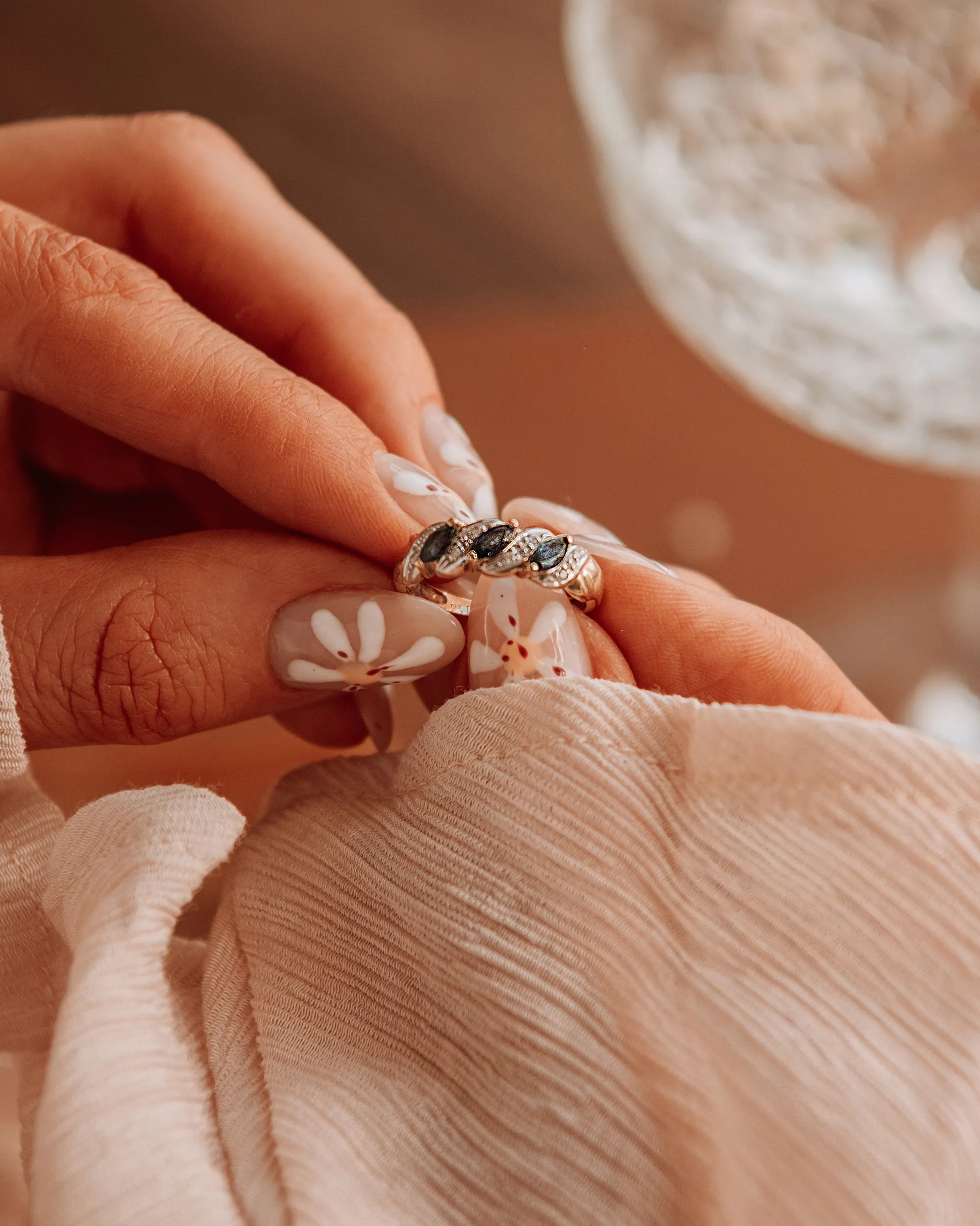 Juno 9ct Gold Vintage Diamond & Sapphire Ring sold by Rock n Rose product image thumbnail 5