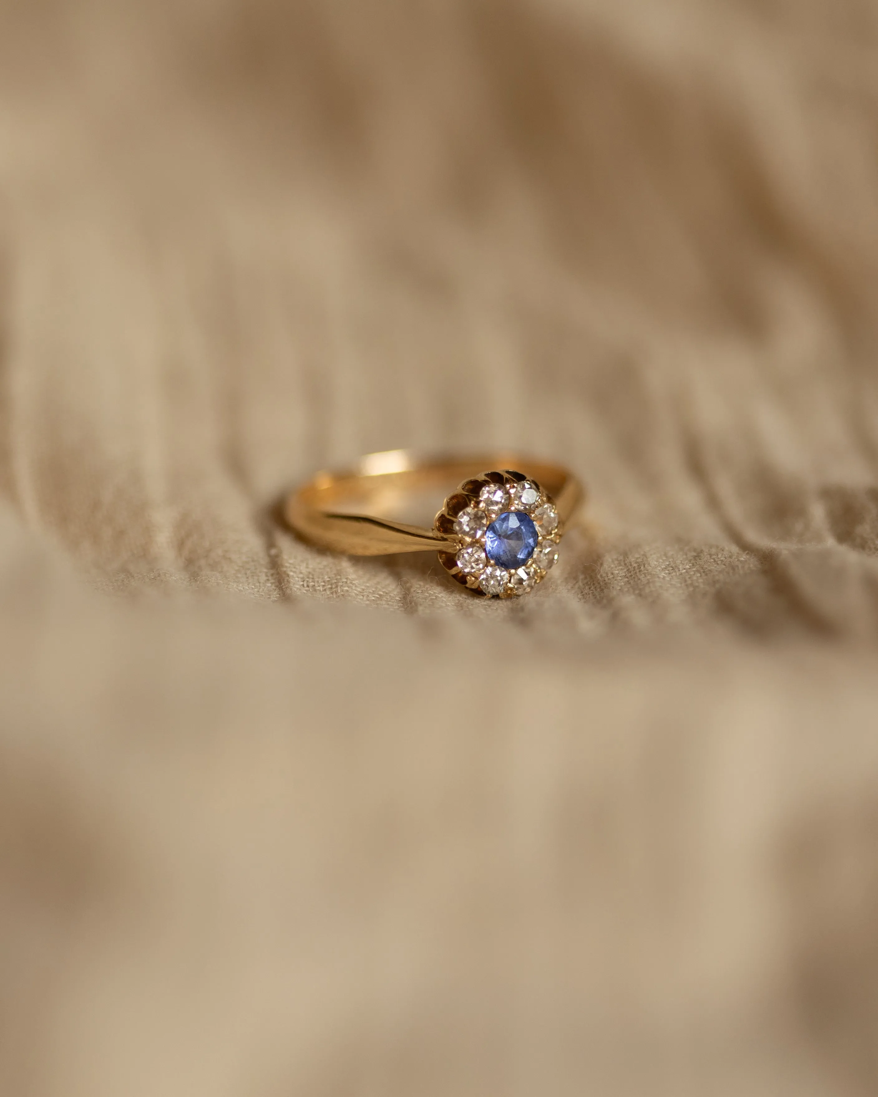 Hope 1911 Antique 18ct Gold Sapphire & Diamond Cluster Ring sold by Rock n Rose product image thumbnail 3