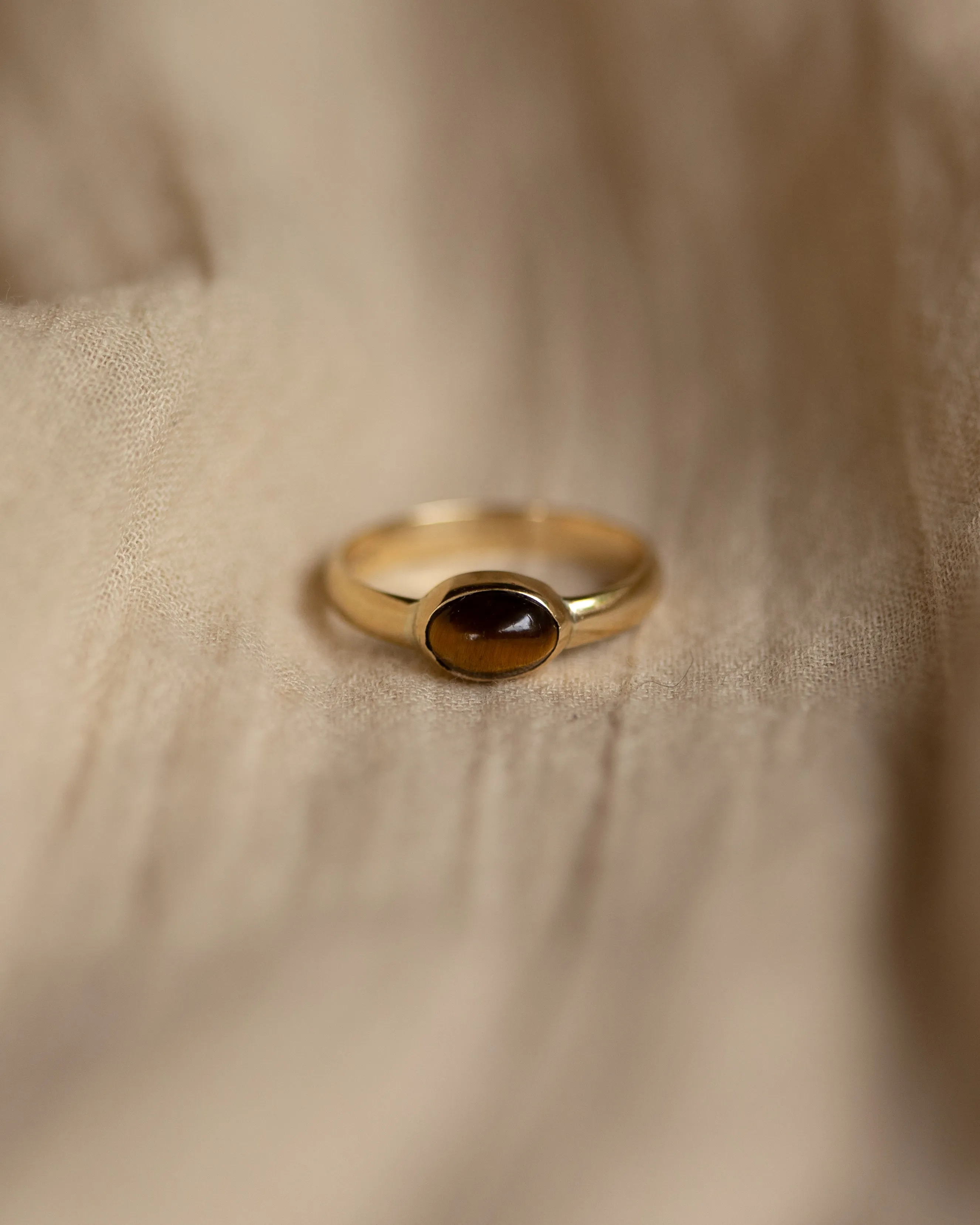 Ovalie 1979 Vintage 9ct Gold Tigers Eye Solitaire Ring sold by Rock n Rose product image thumbnail 3